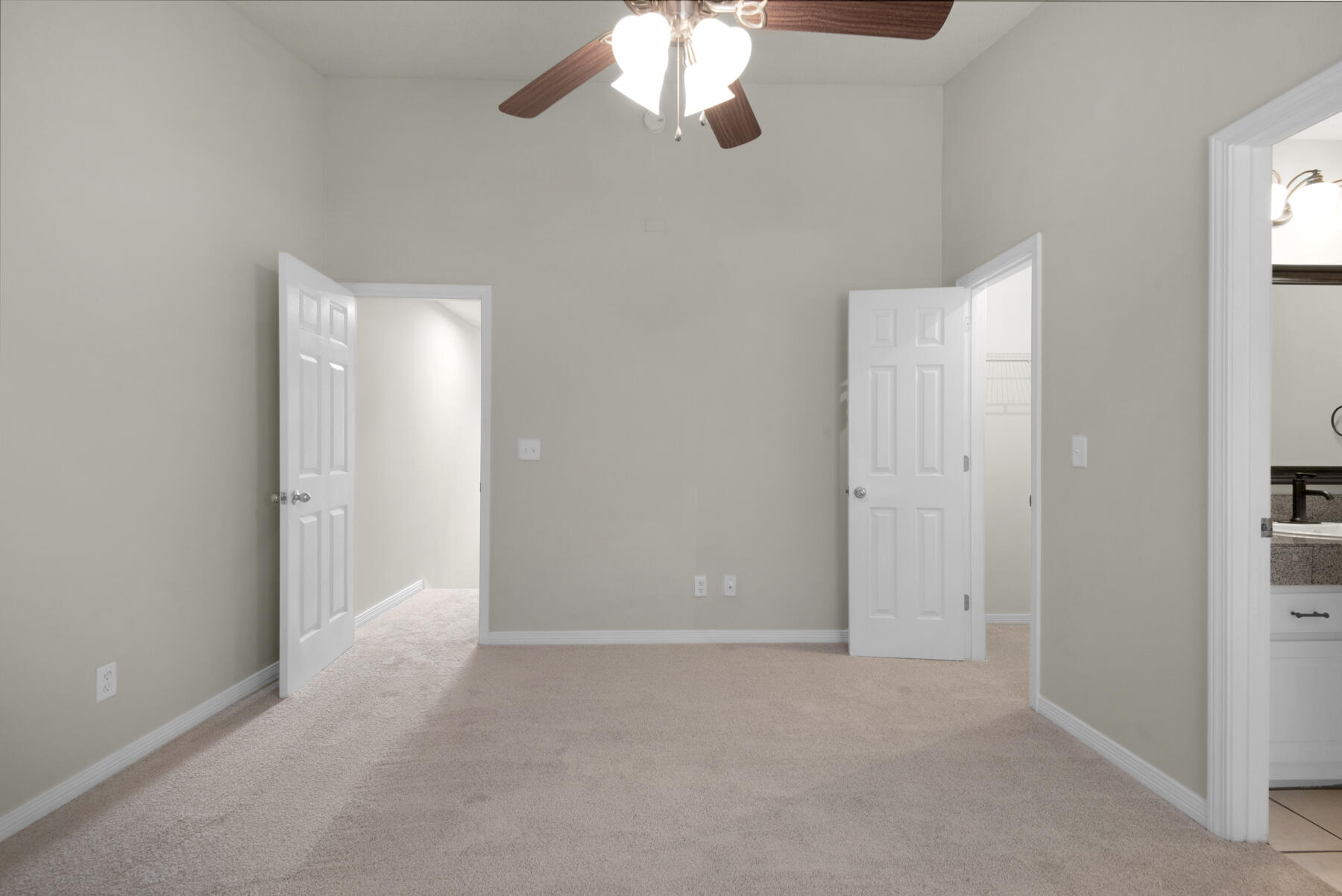 CAMBRIDGE VILLAGE T/H - Residential