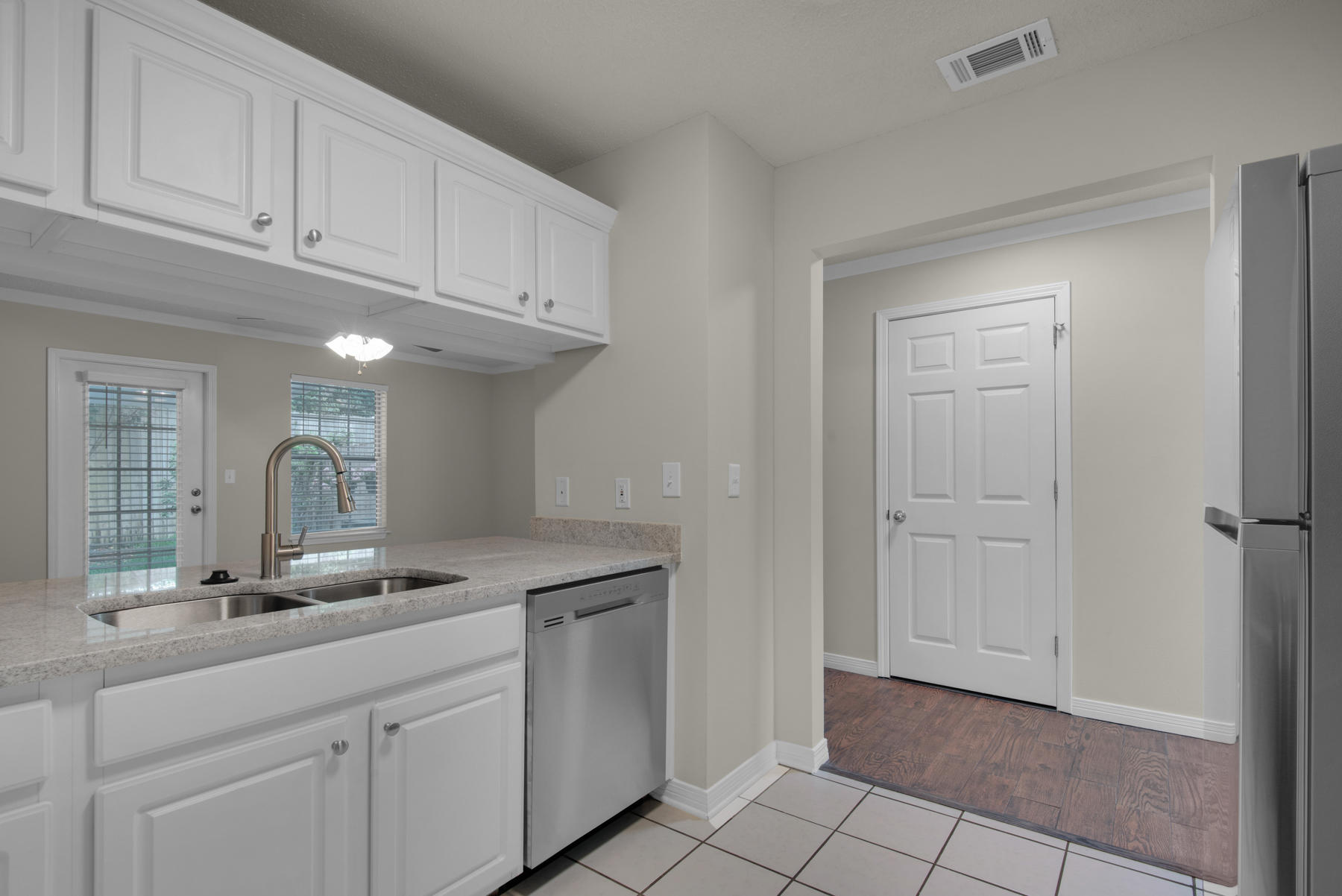 CAMBRIDGE VILLAGE T/H - Residential