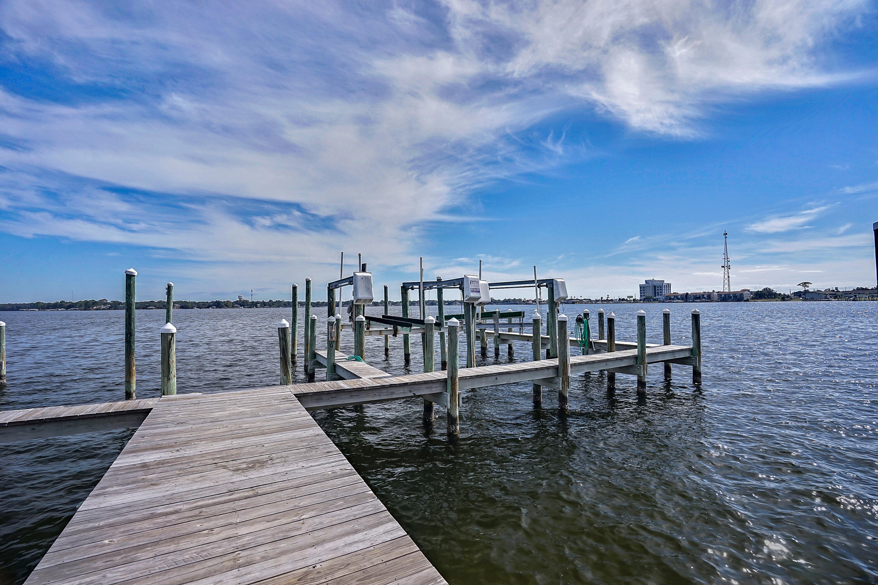 PALM HARBOR MARINA - Residential