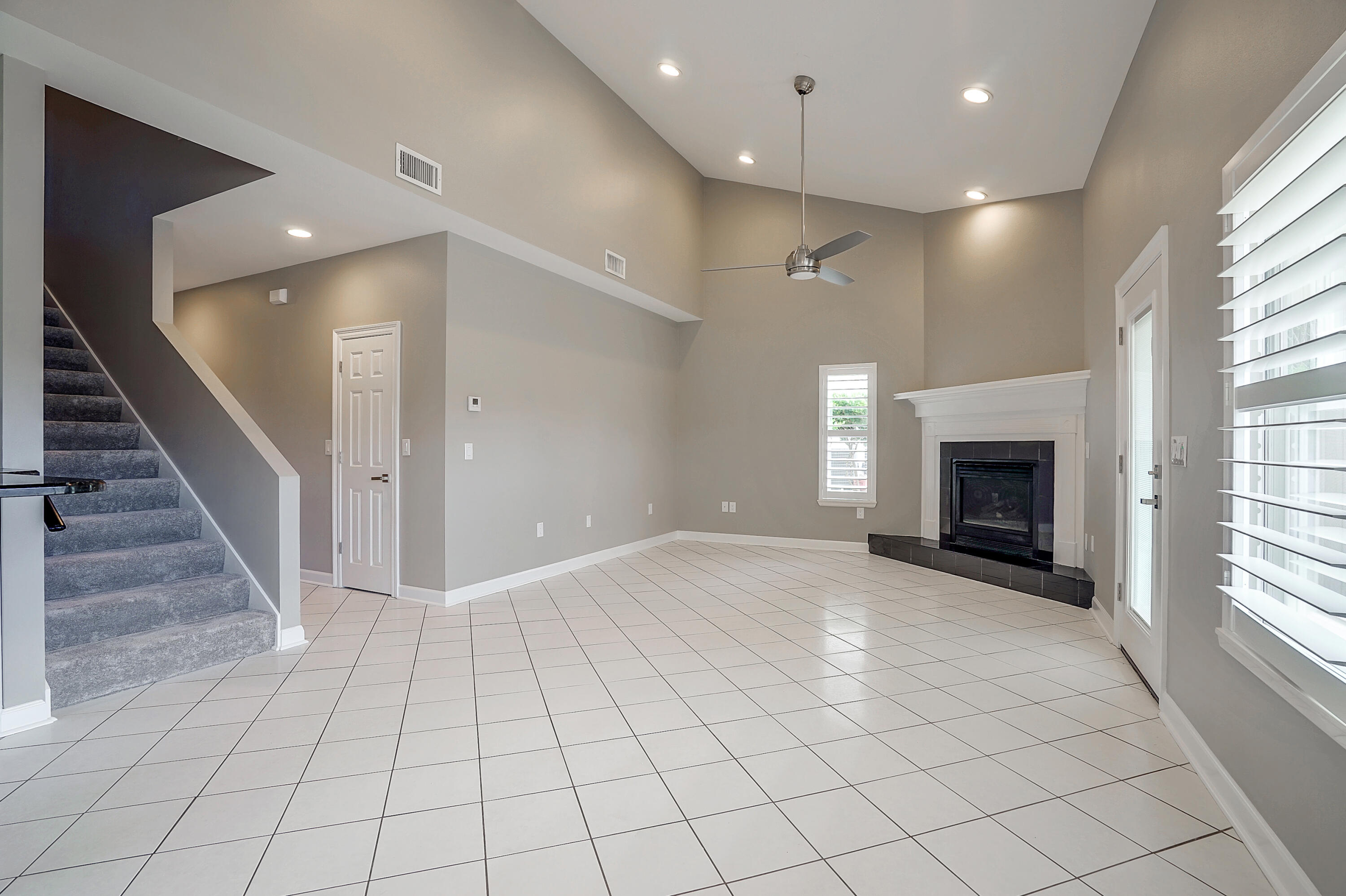 PALM HARBOR MARINA - Residential