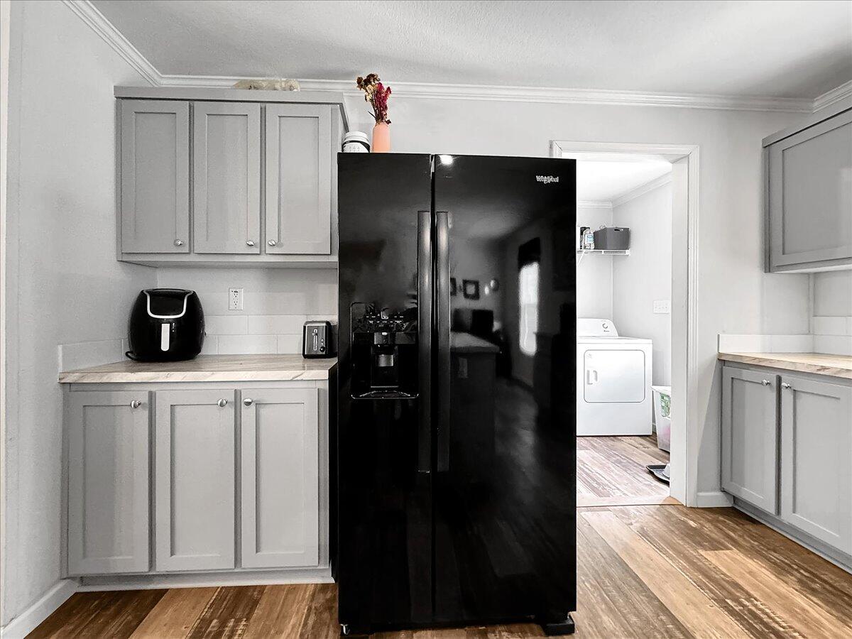 TRIPLE LAKES ESTATES - Residential