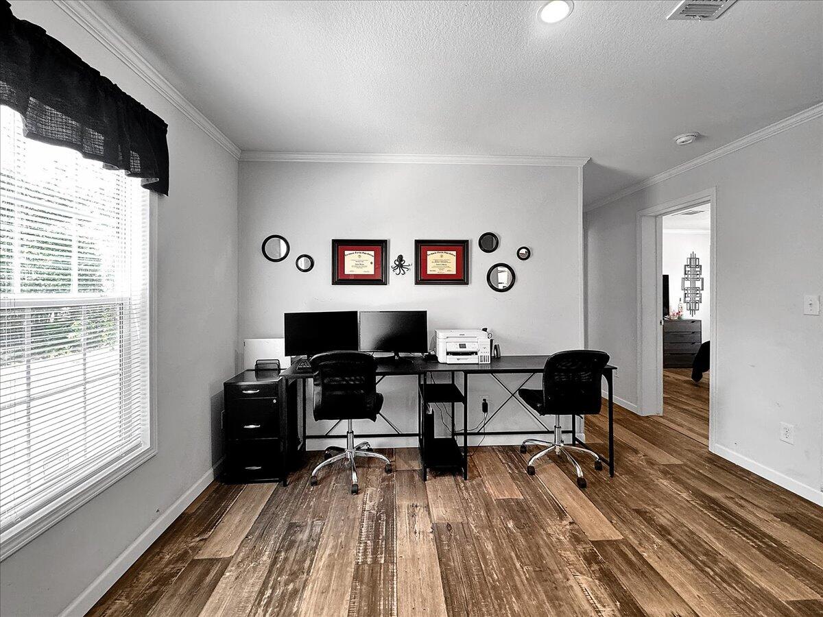 TRIPLE LAKES ESTATES - Residential