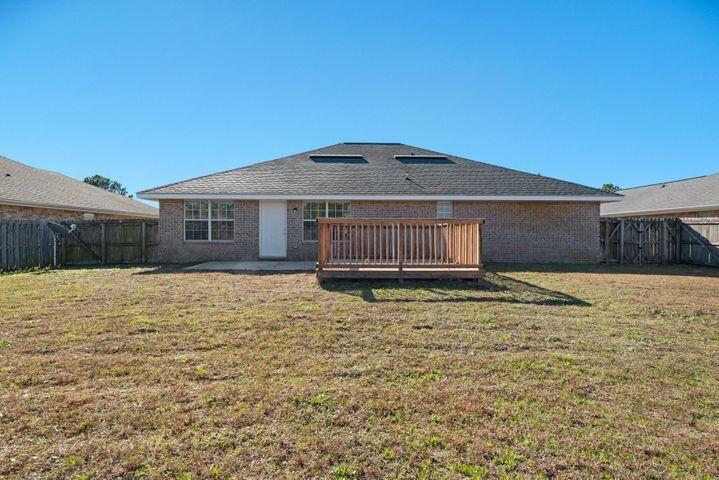 CREETWOOD PLACE - Residential Lease