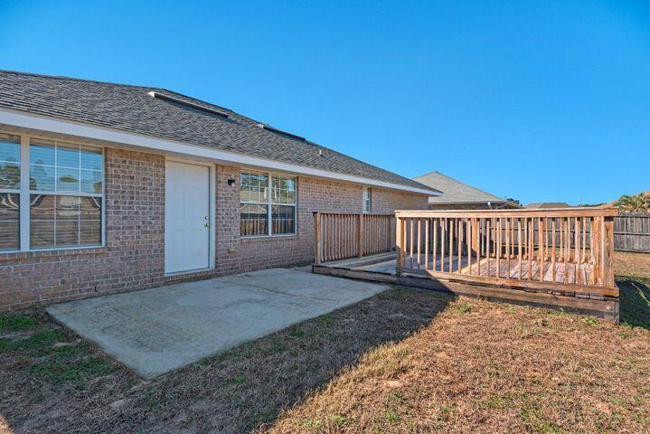 CREETWOOD PLACE - Residential Lease