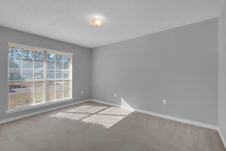 CREETWOOD PLACE - Residential Lease