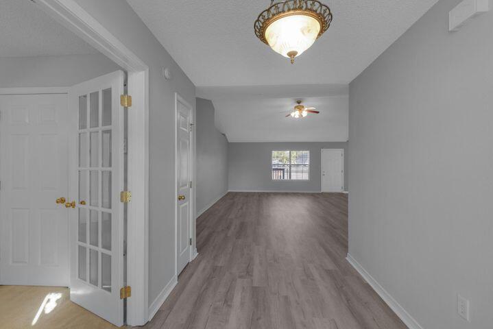 CREETWOOD PLACE - Residential Lease