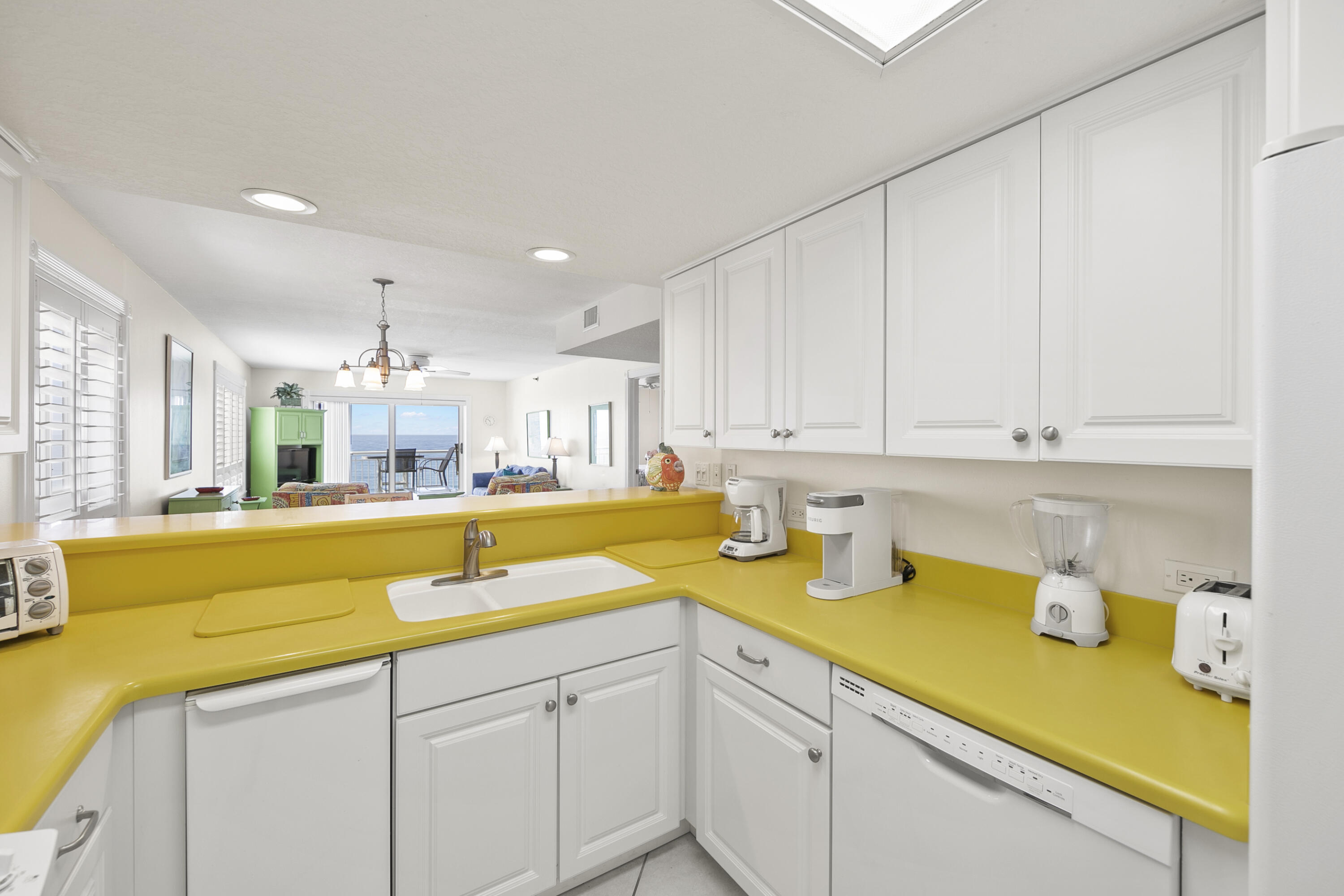 DESTIN TOWERS CONDO - Residential