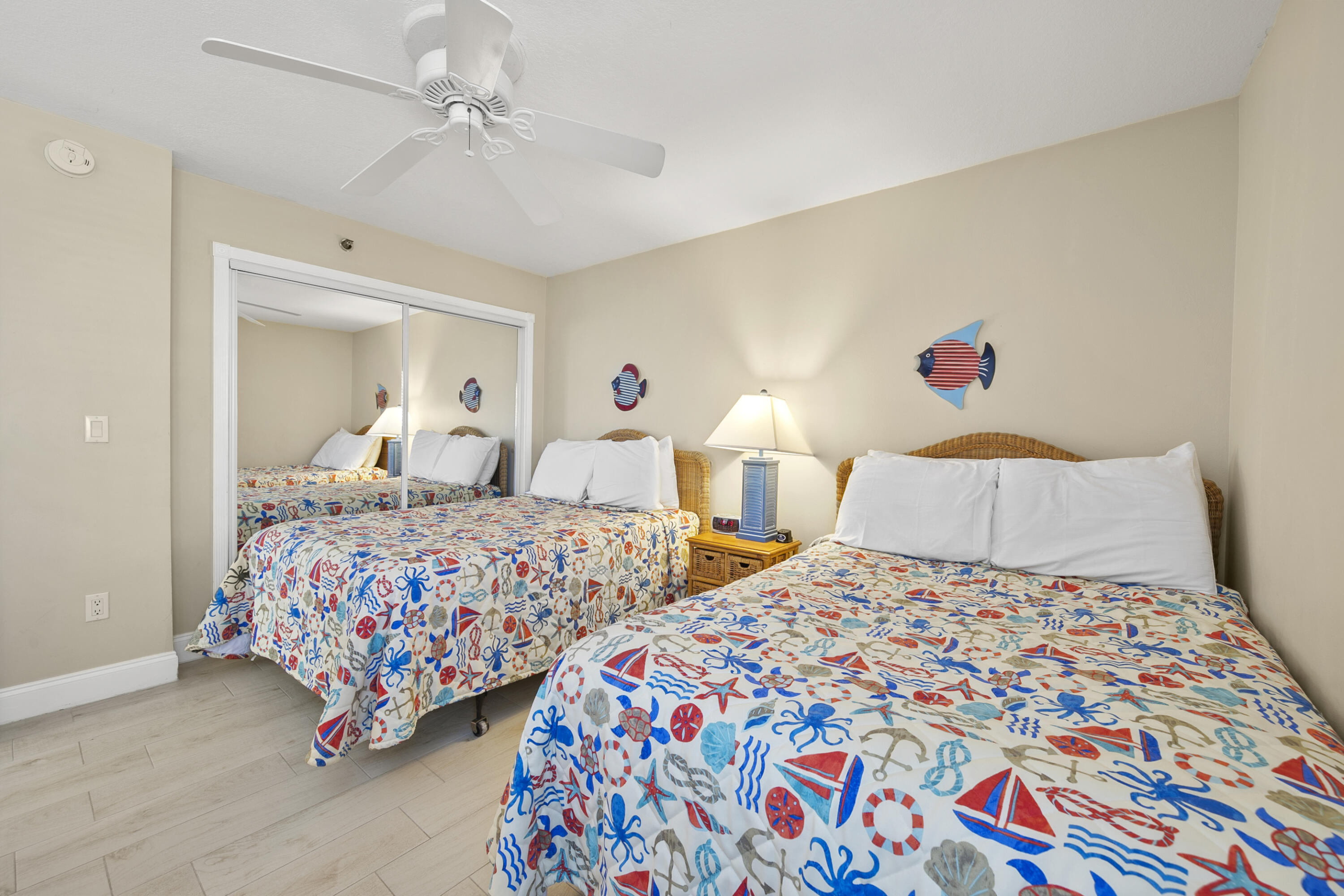 DESTIN TOWERS CONDO - Residential