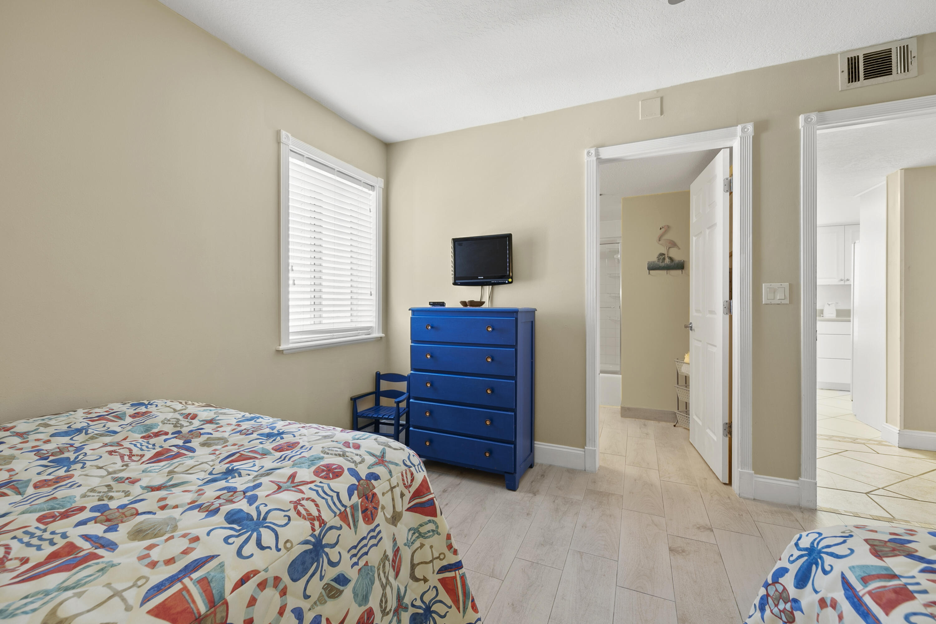 DESTIN TOWERS CONDO - Residential