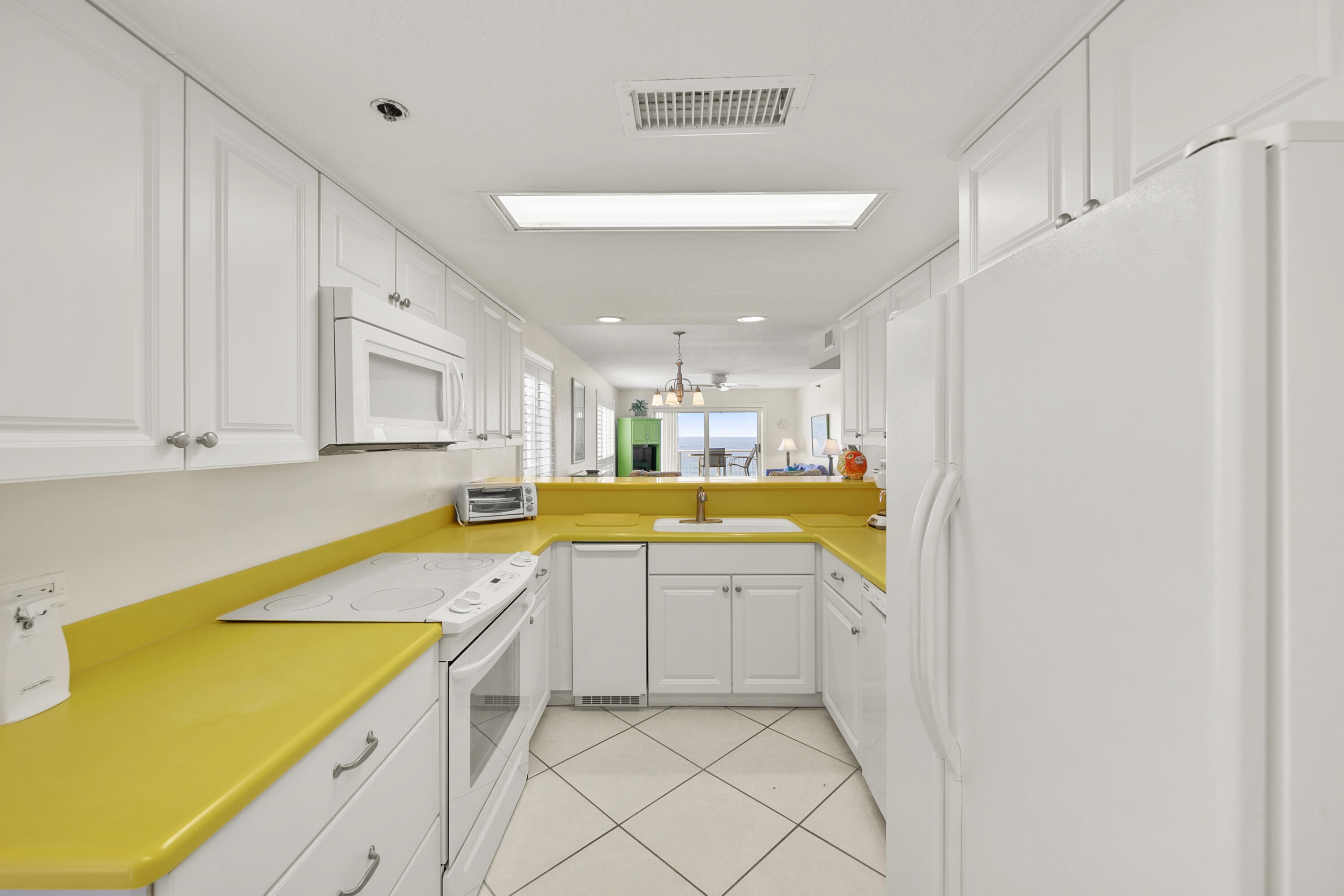 DESTIN TOWERS CONDO - Residential