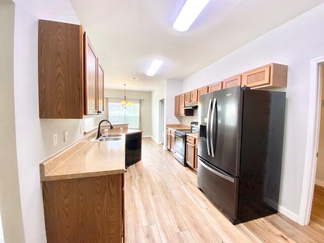 HERITAGE MANOR - Residential Lease