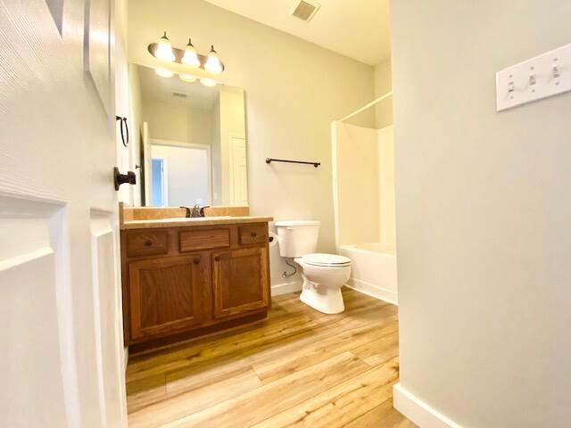 HERITAGE MANOR - Residential Lease