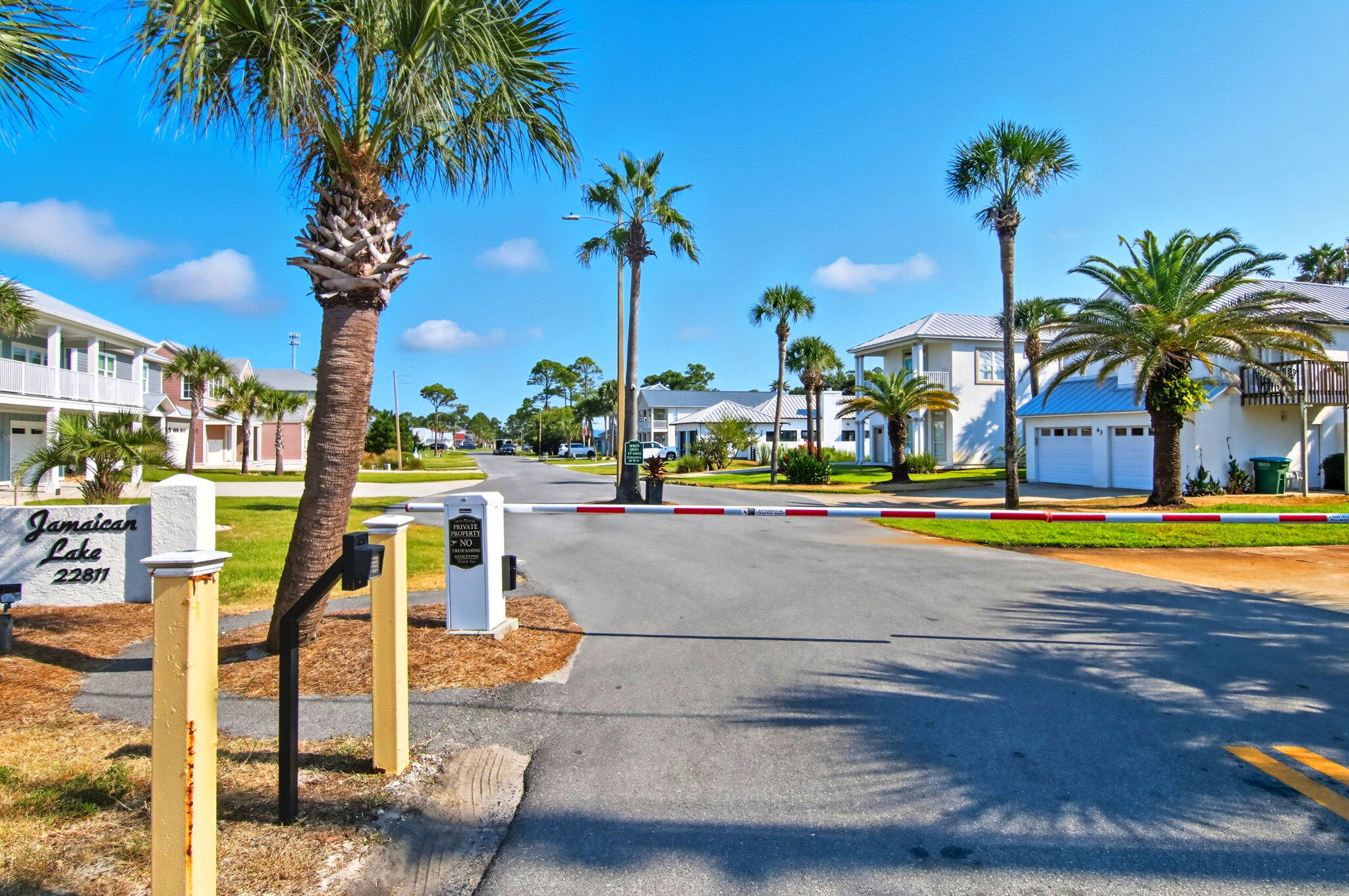 JAMAICAN LAKE CONDOS - Residential