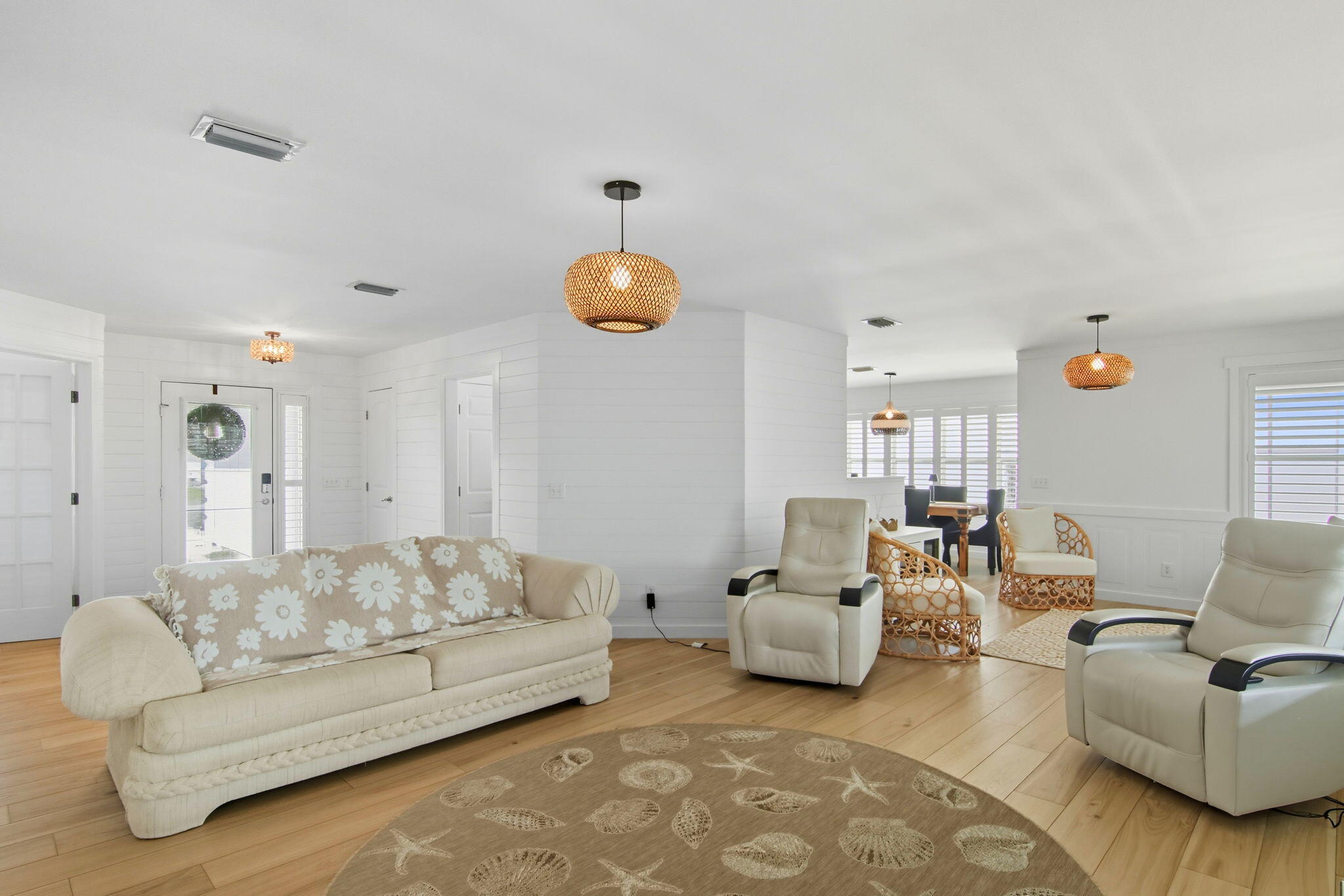 JAMAICAN LAKE CONDOS - Residential