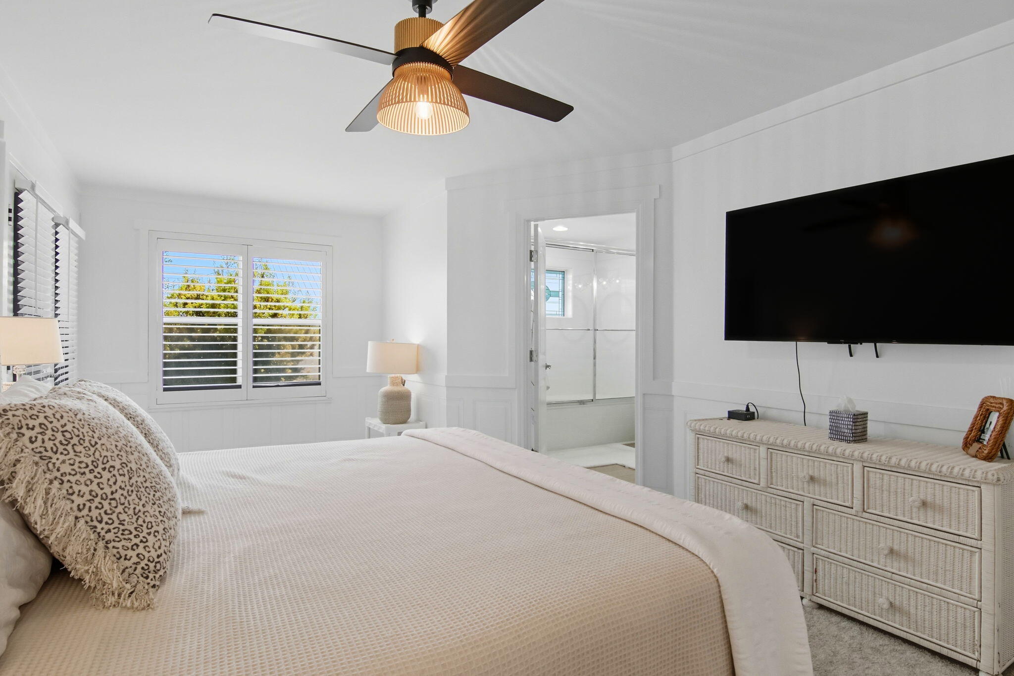 JAMAICAN LAKE CONDOS - Residential
