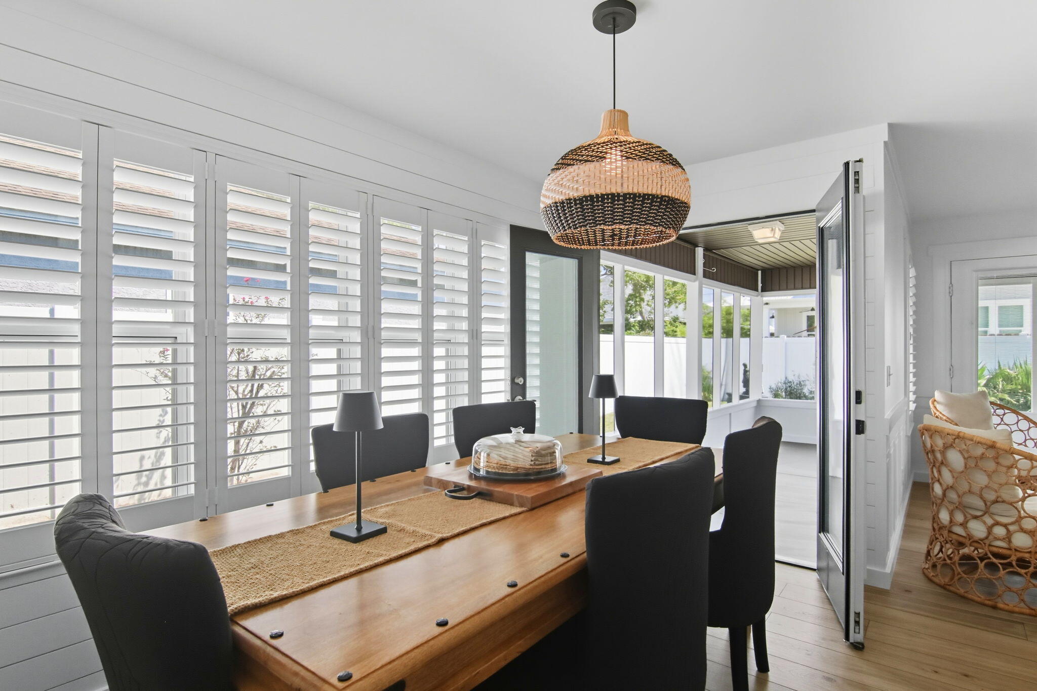 JAMAICAN LAKE CONDOS - Residential