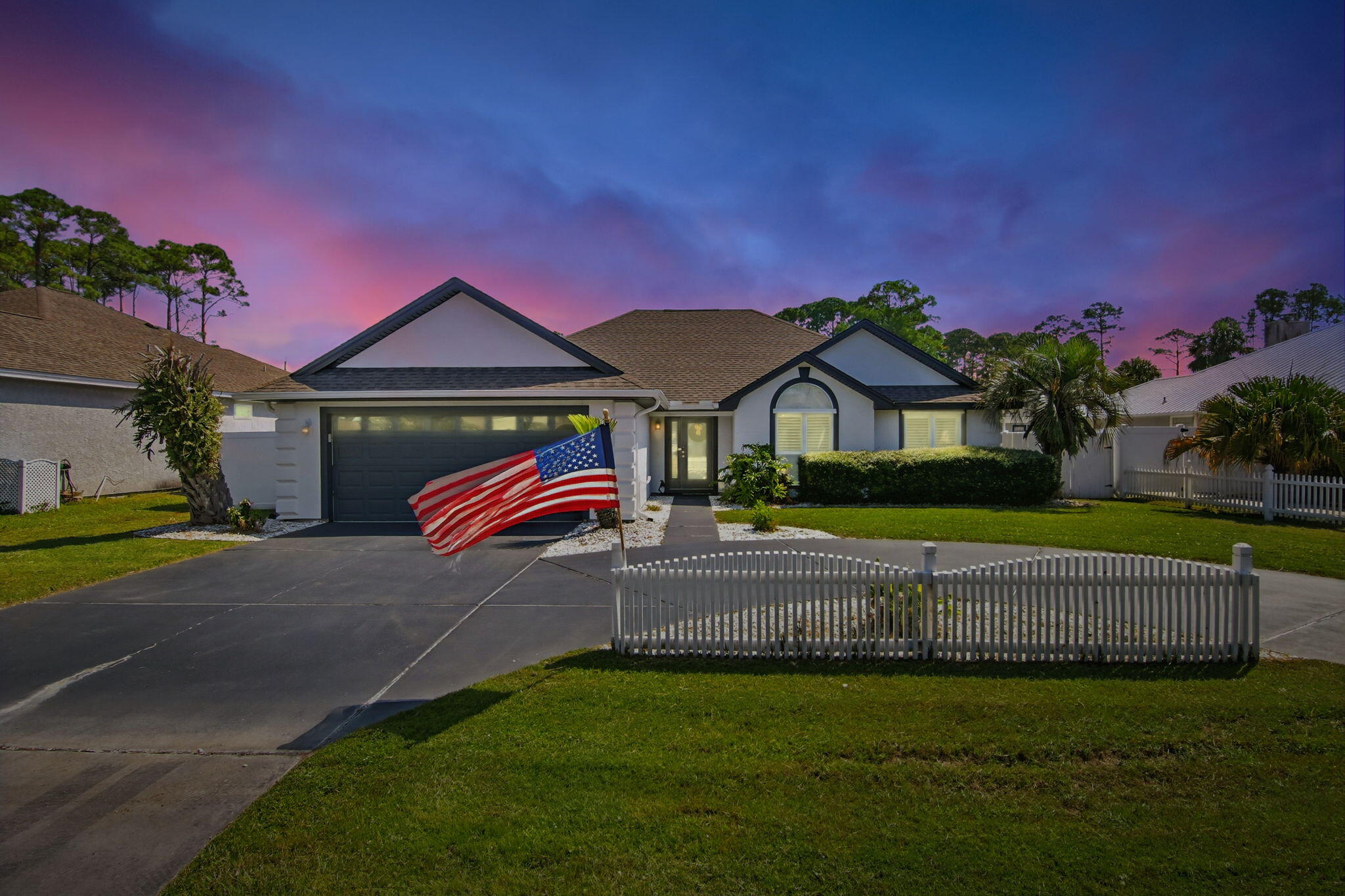 JAMAICAN LAKE CONDOS - Residential