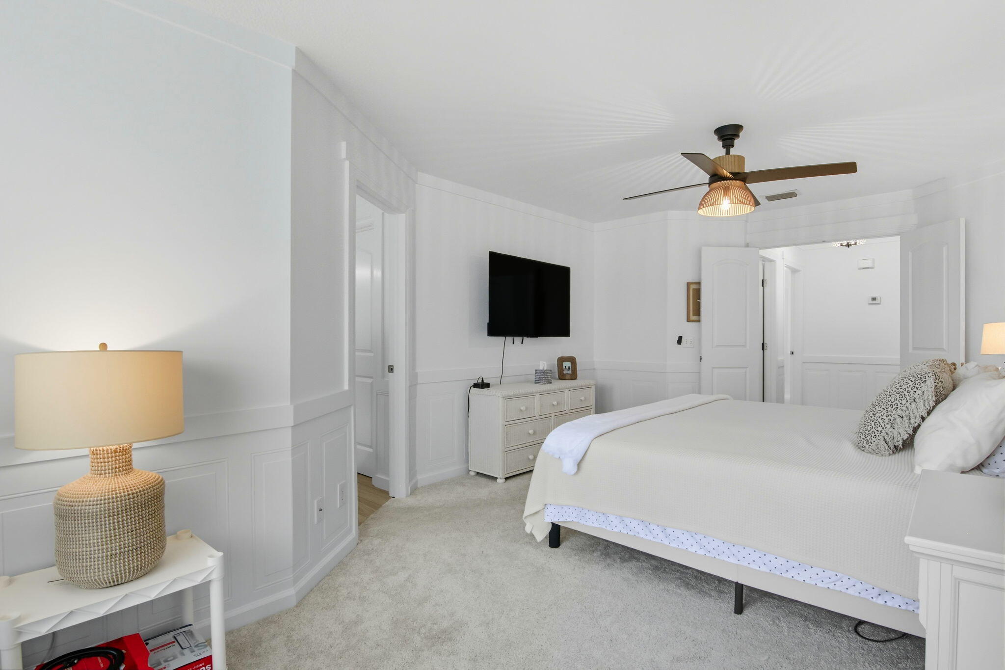 JAMAICAN LAKE CONDOS - Residential