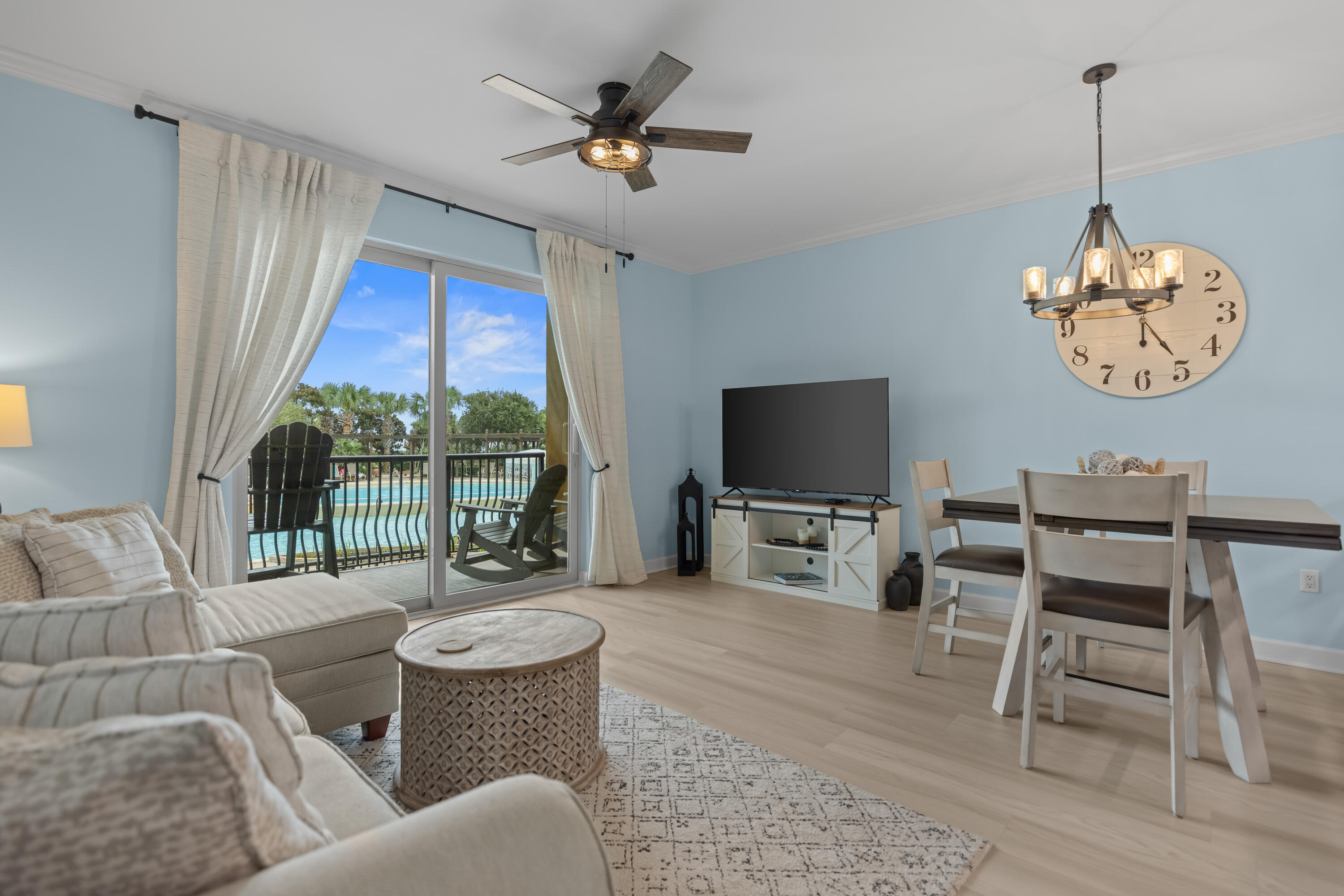 BEACH RESORT - Residential