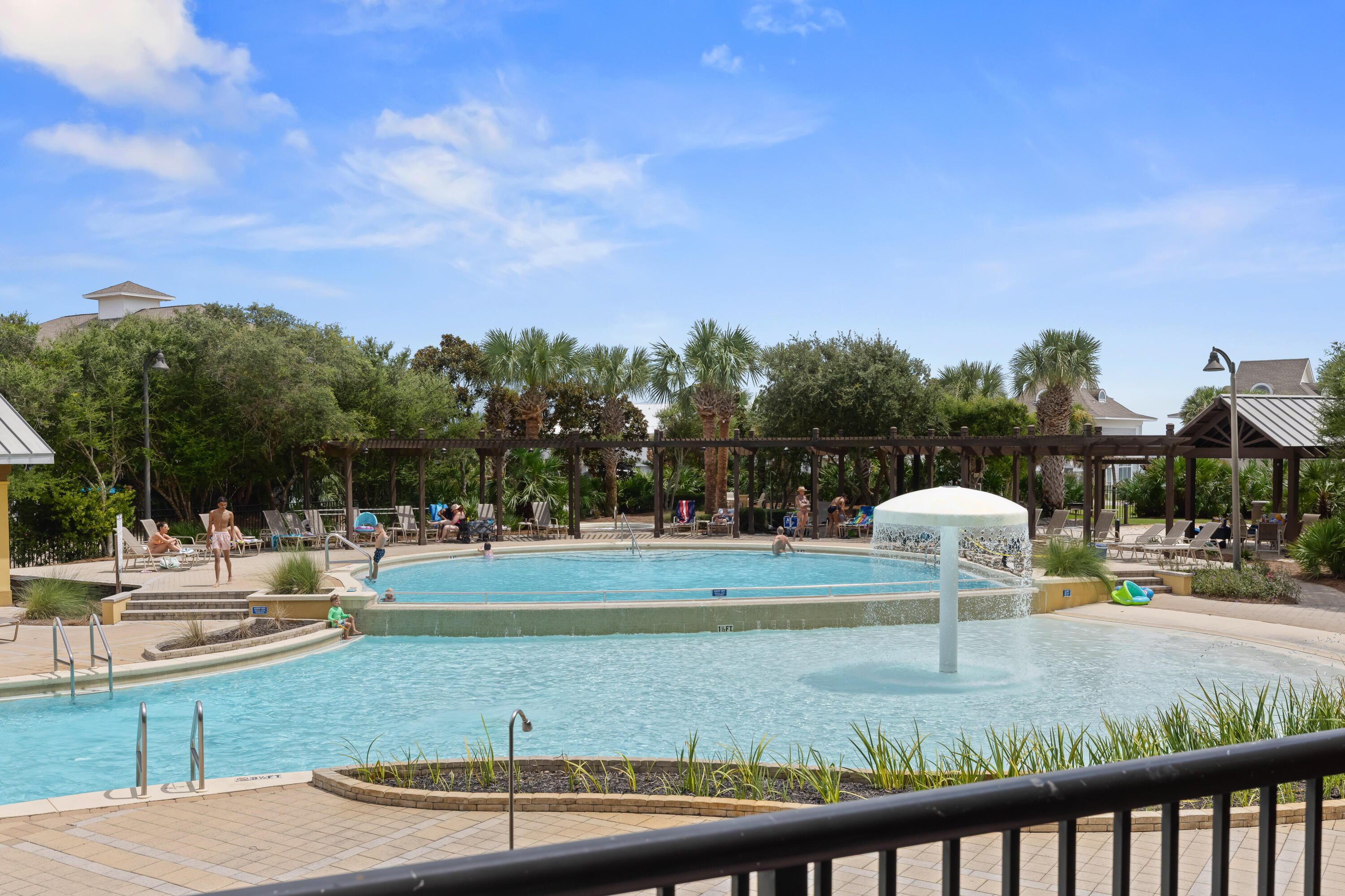 BEACH RESORT - Residential
