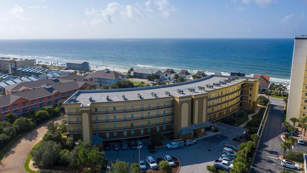 BEACH RESORT - Residential