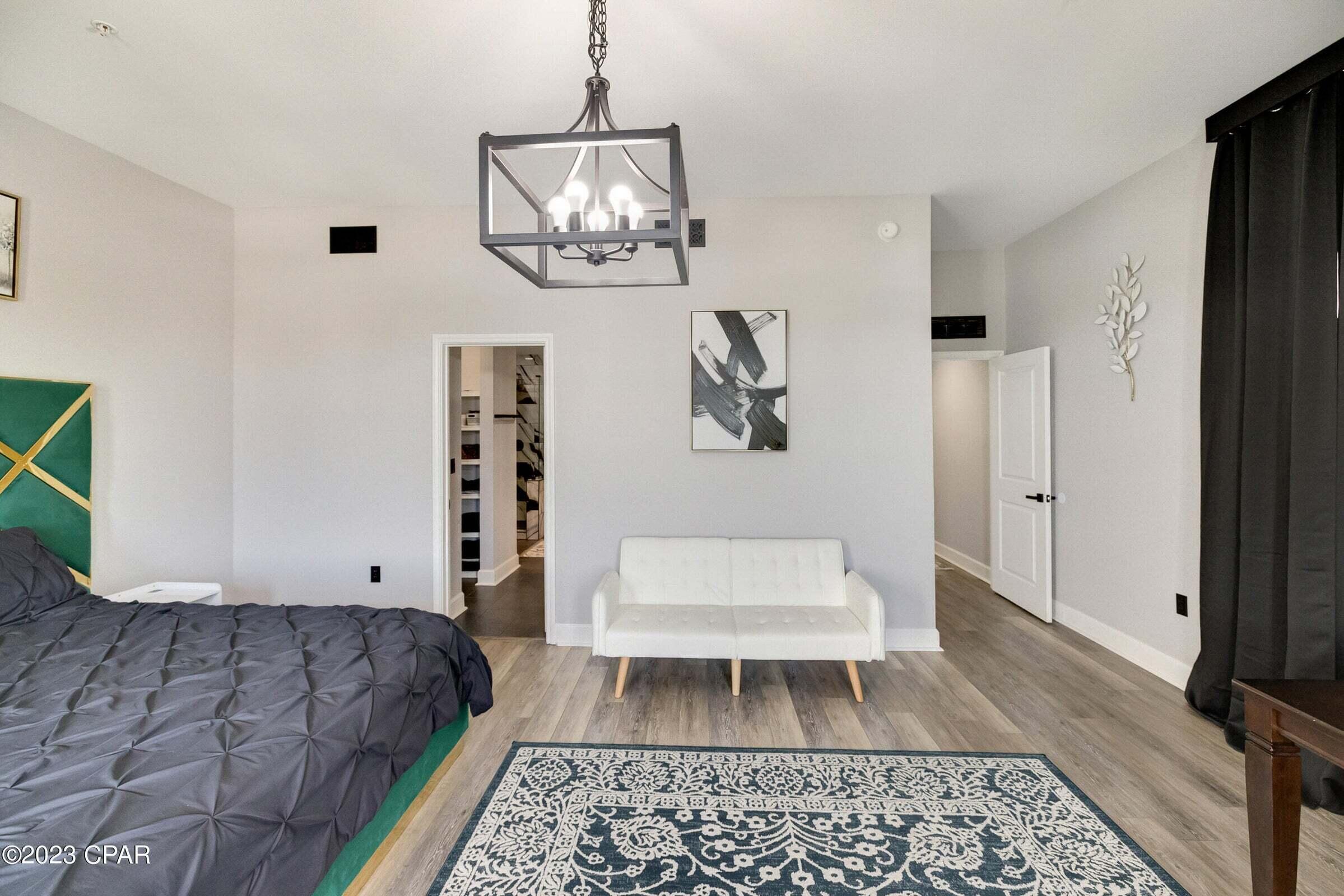 ISLAND RESERVE - Residential