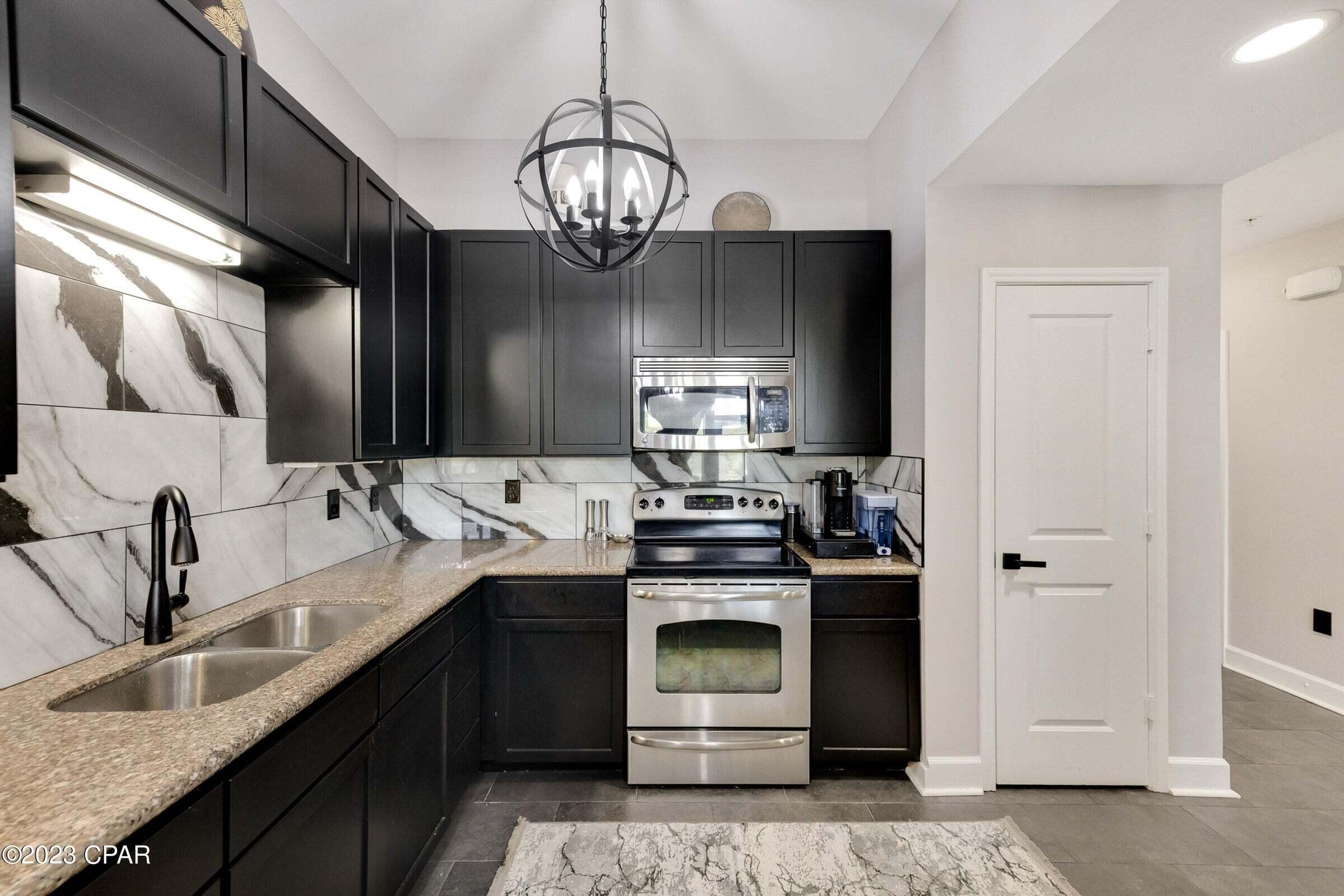 ISLAND RESERVE - Residential