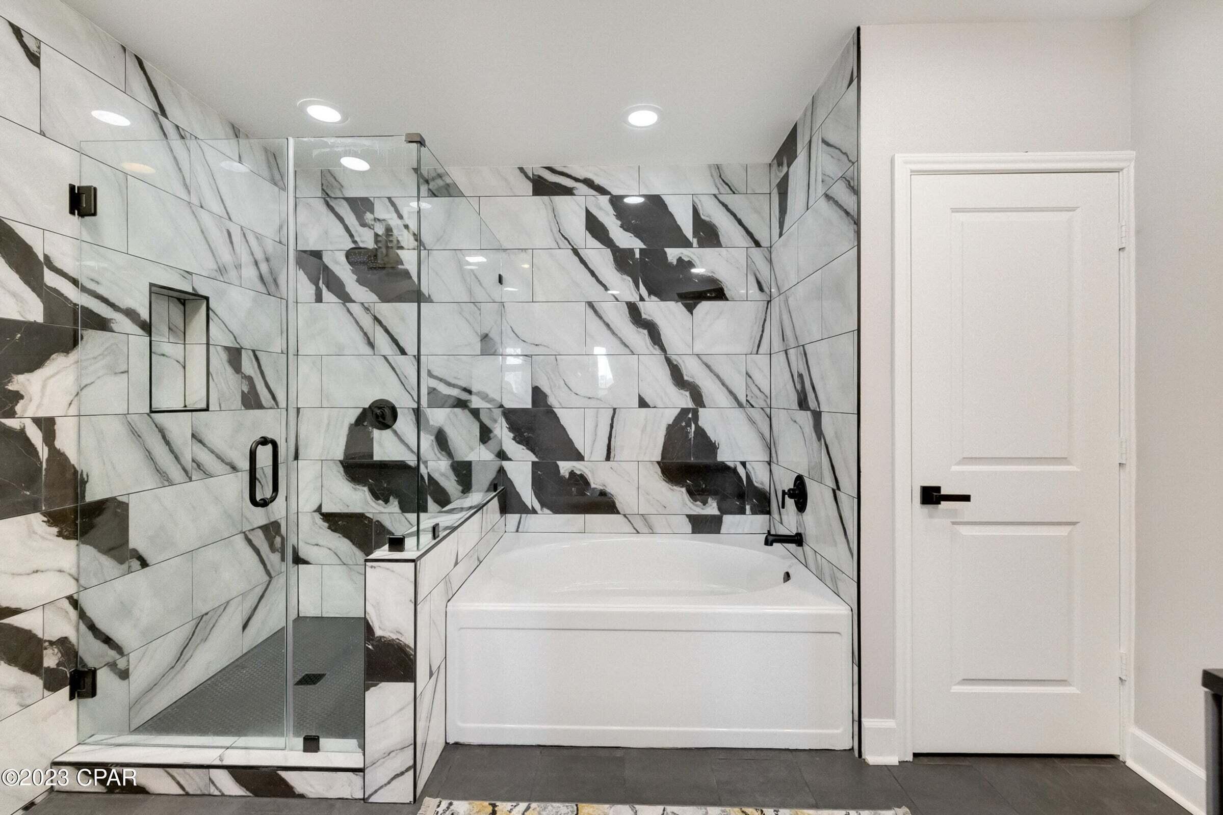 ISLAND RESERVE - Residential