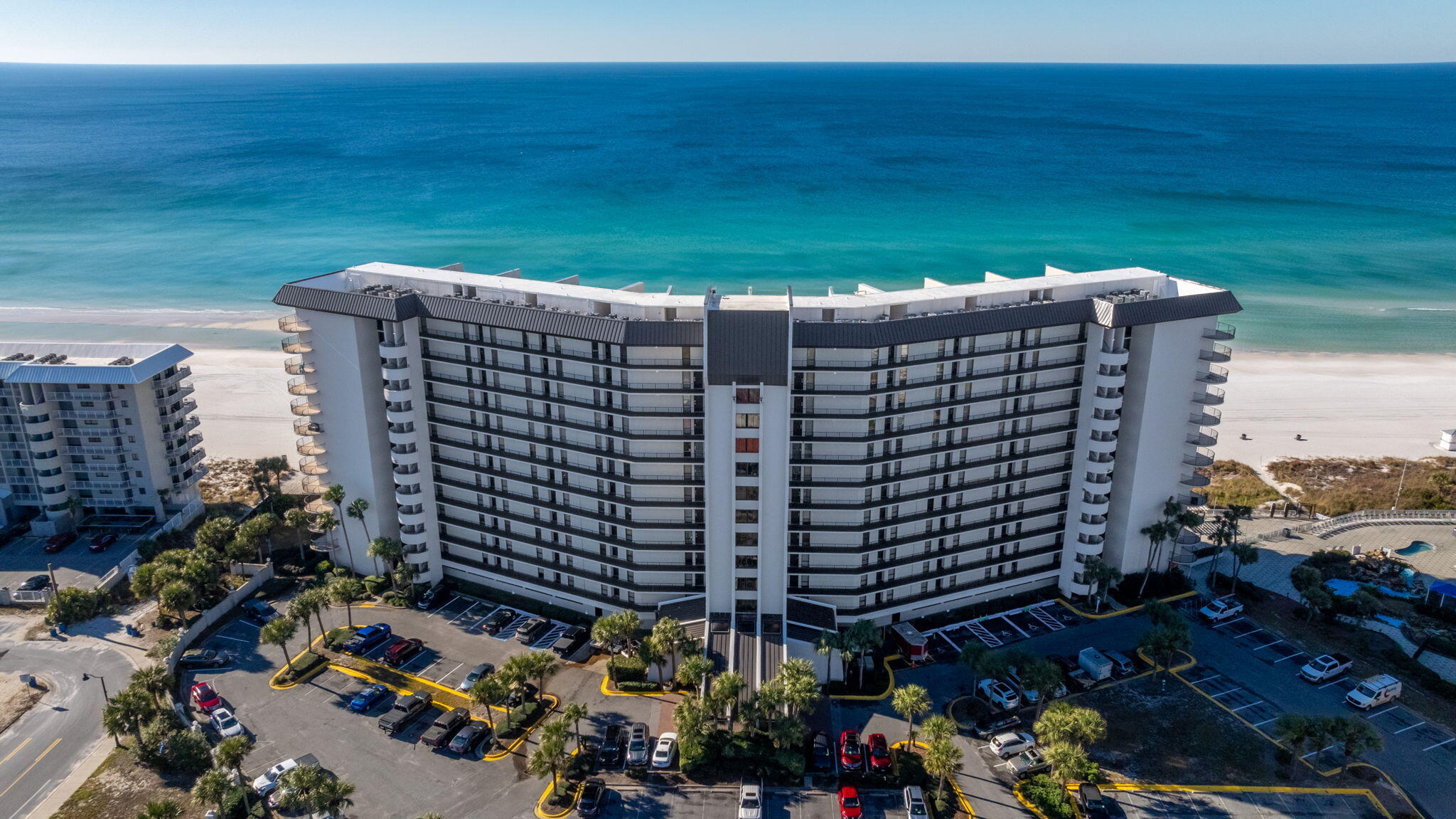 EDGEWATER TOWER 3 - Residential