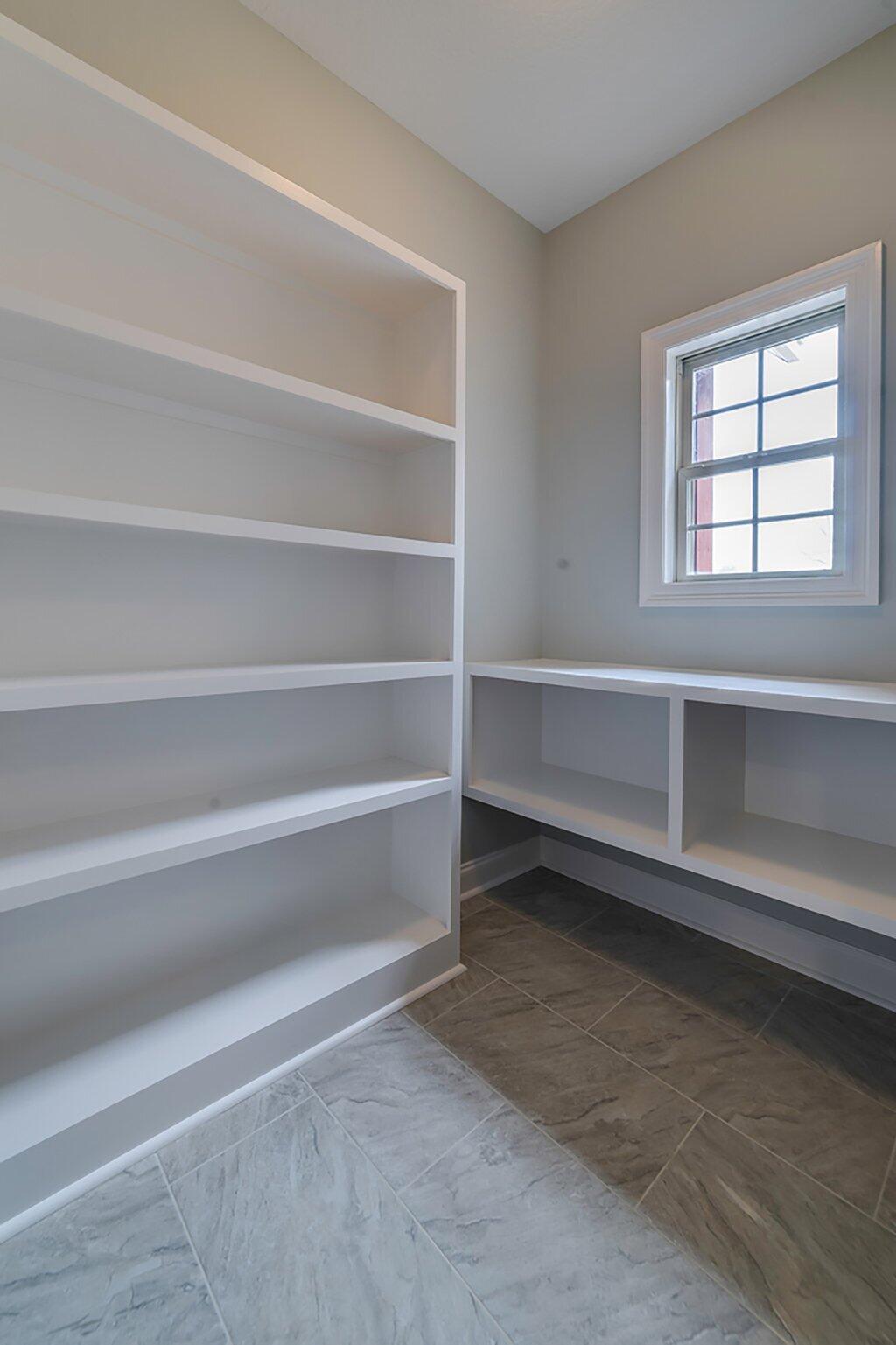 LAKE HOLLEY ESTATES - Residential