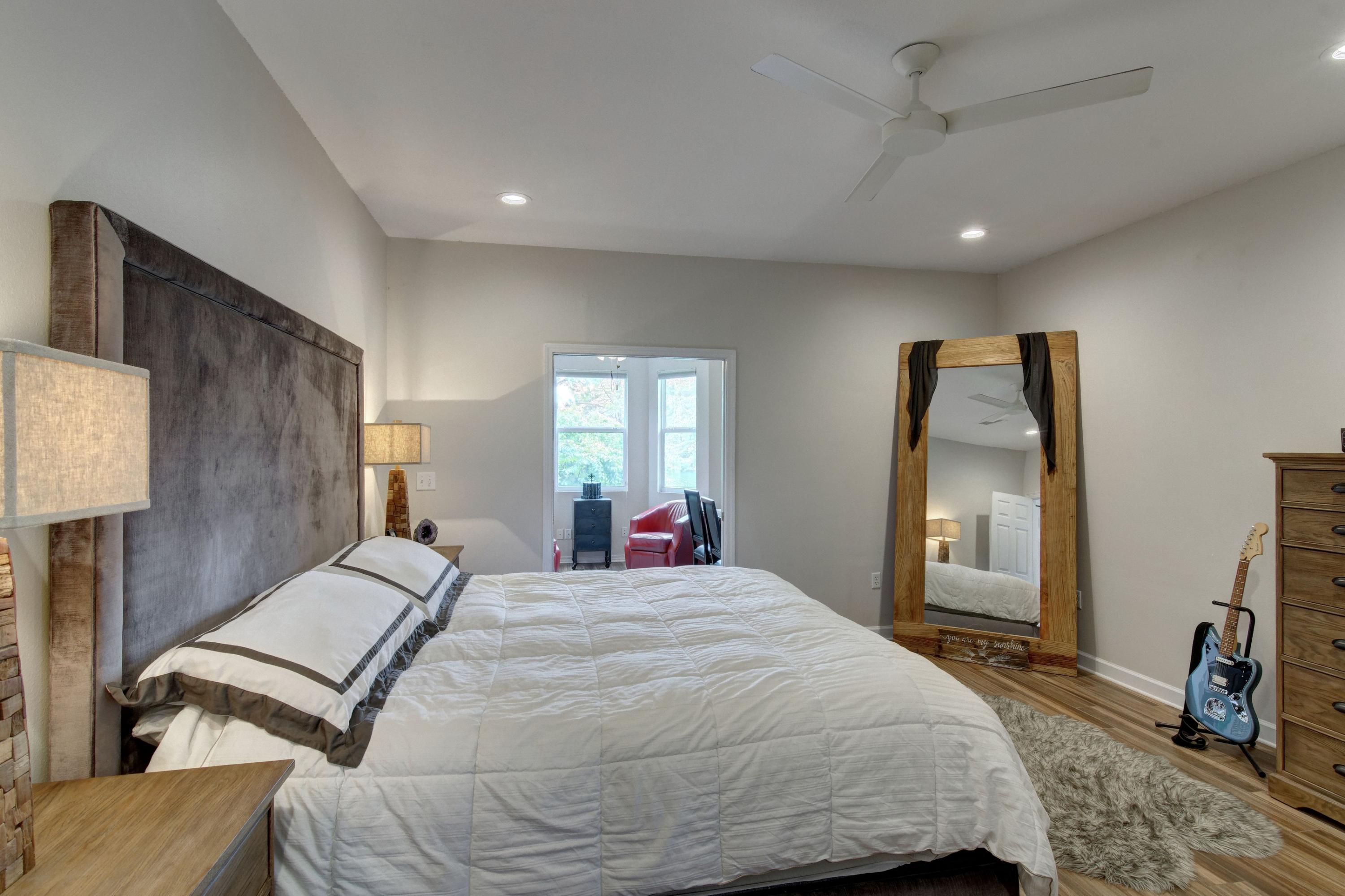 ESCADA - Residential