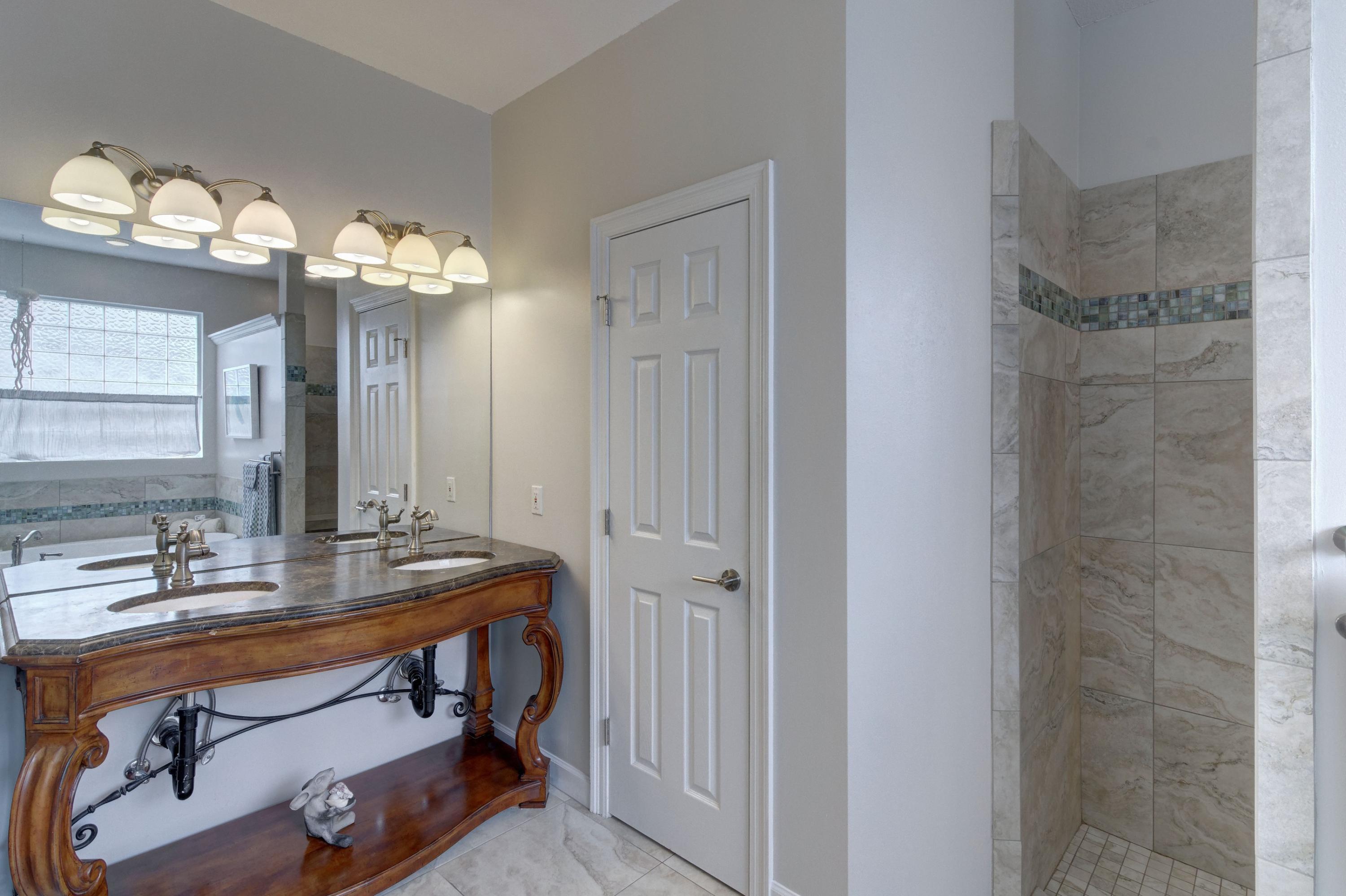 ESCADA - Residential