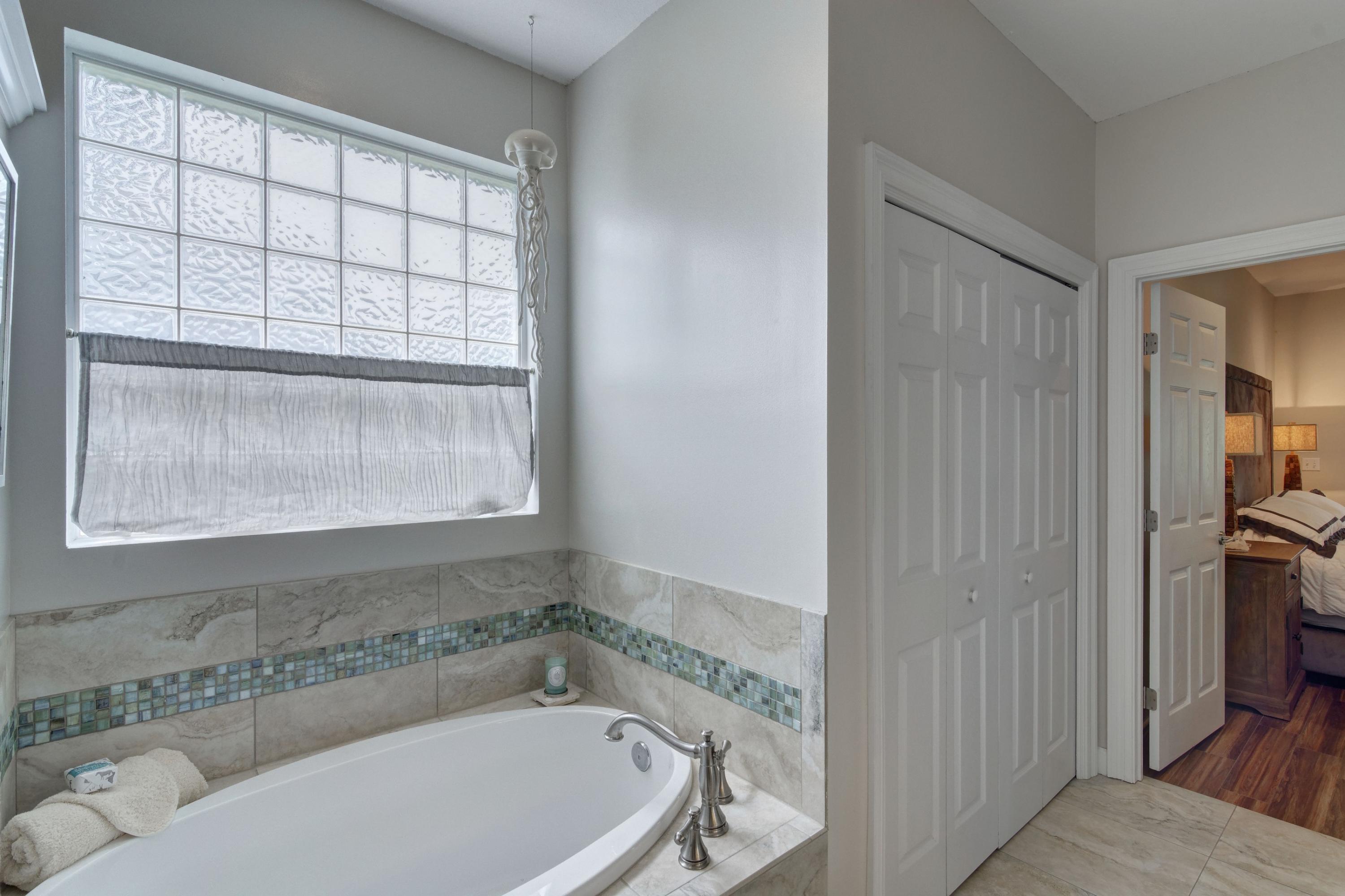 ESCADA - Residential