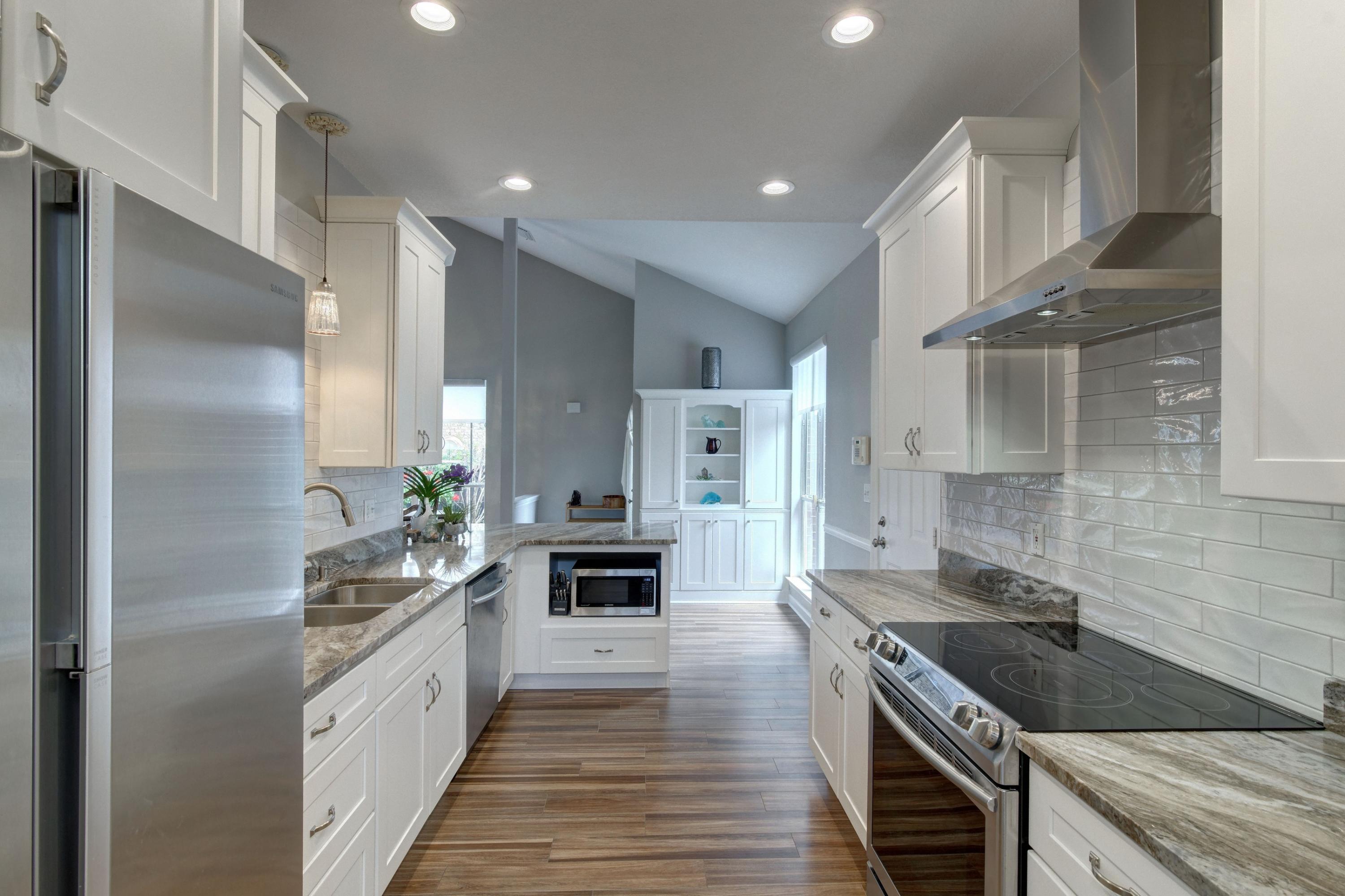 ESCADA - Residential