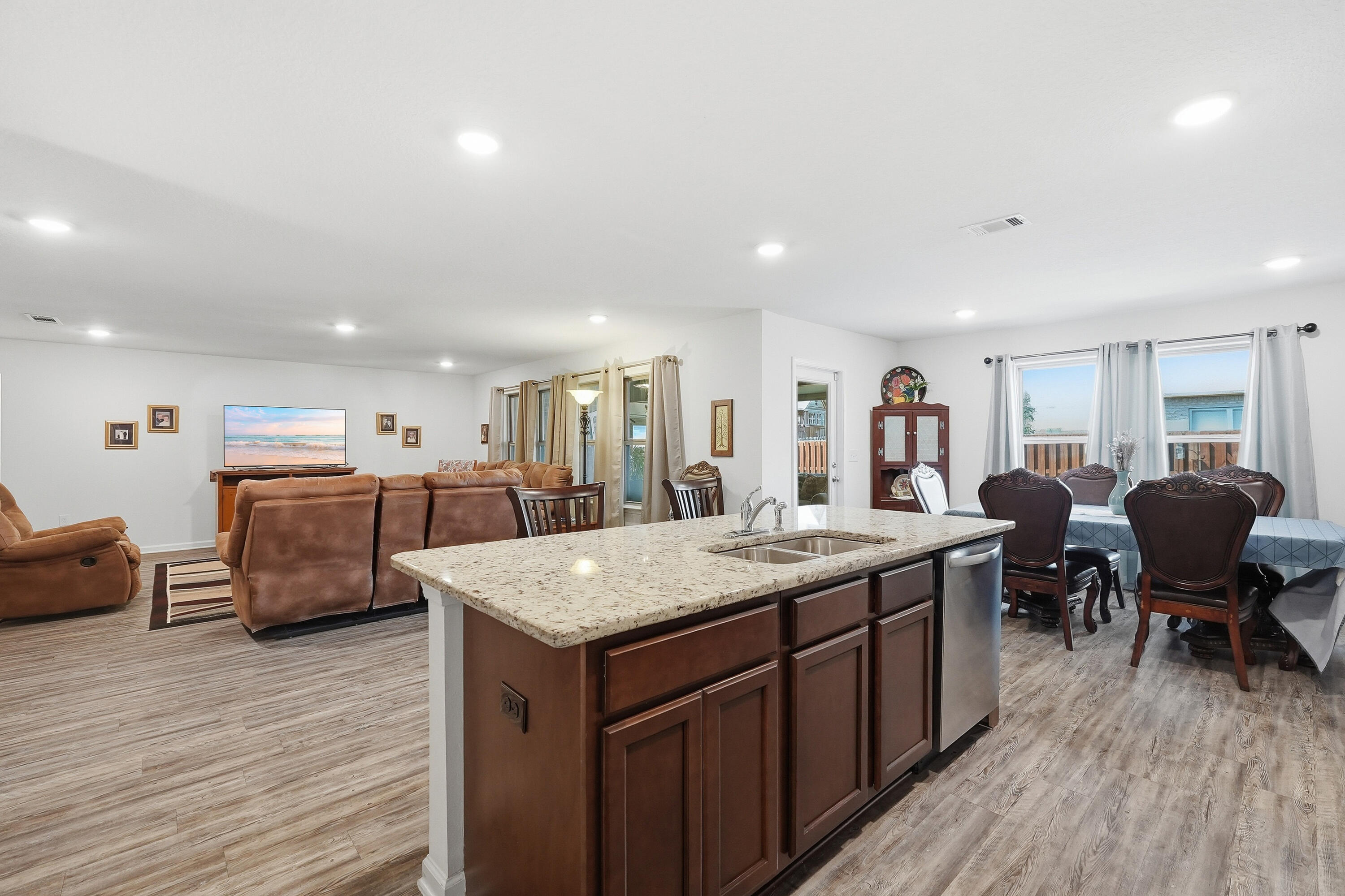 Redstone Commons - Residential