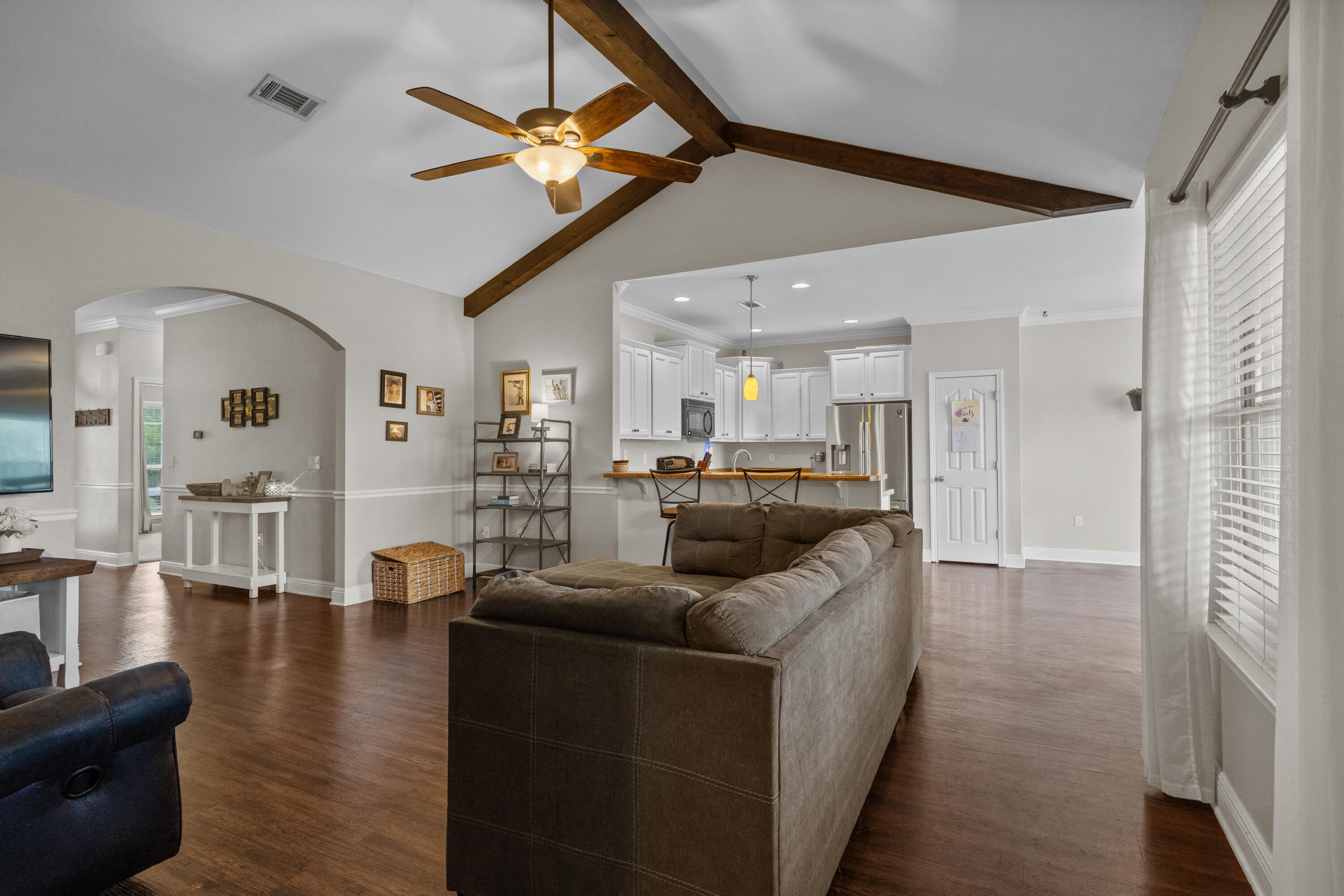 ROLLING RIDGE S/D - Residential Lease
