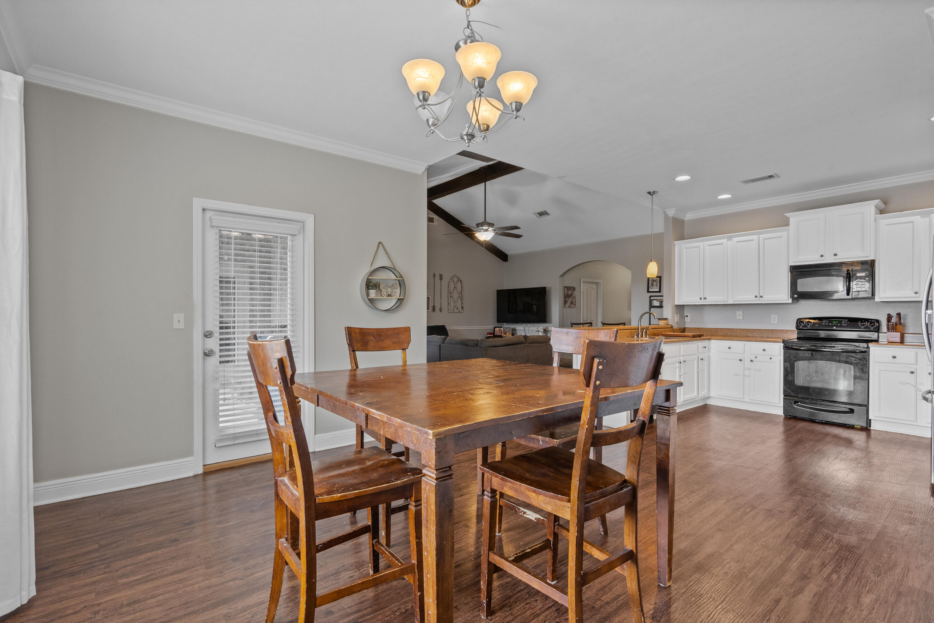 ROLLING RIDGE S/D - Residential Lease