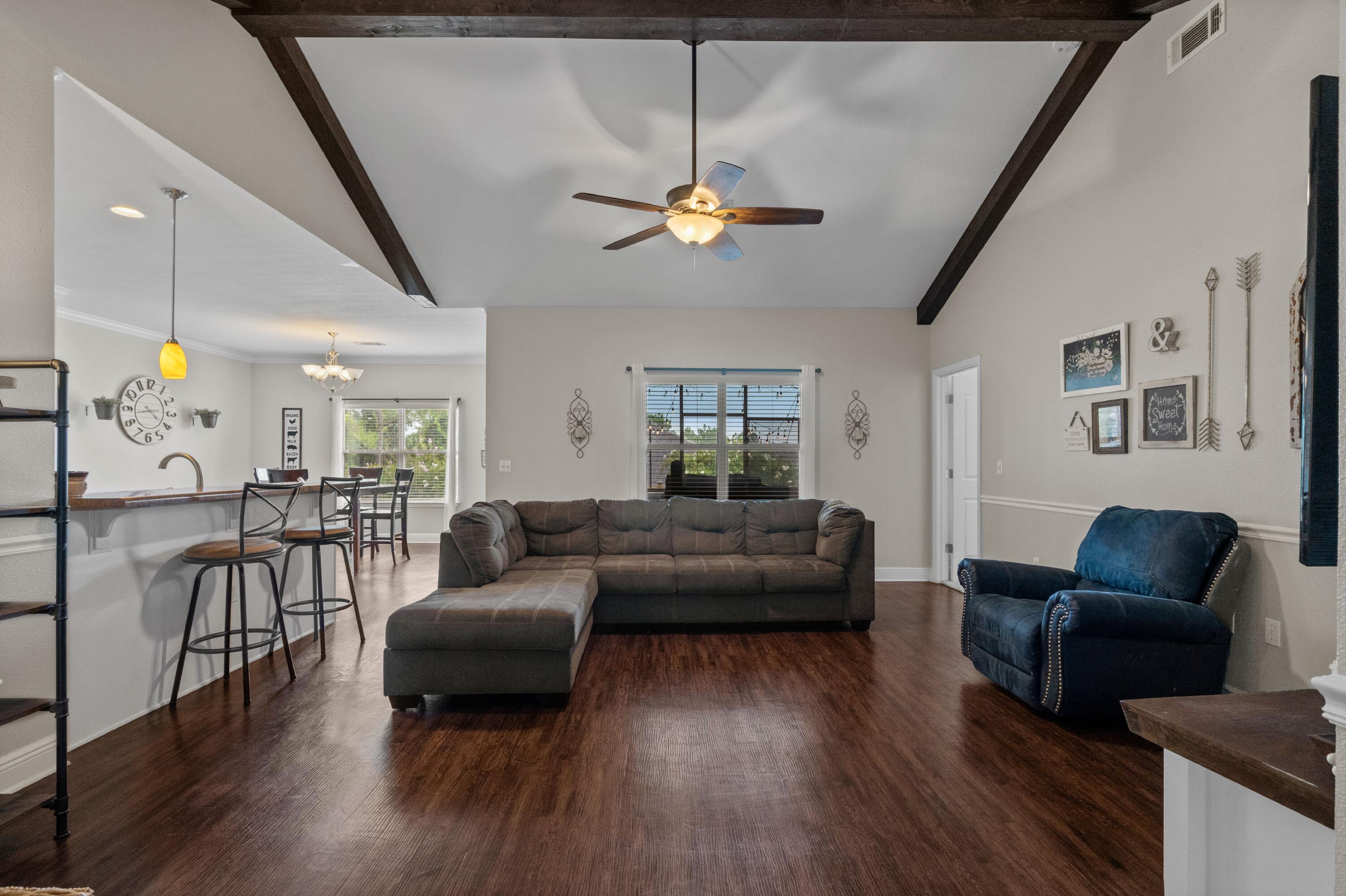 ROLLING RIDGE S/D - Residential Lease
