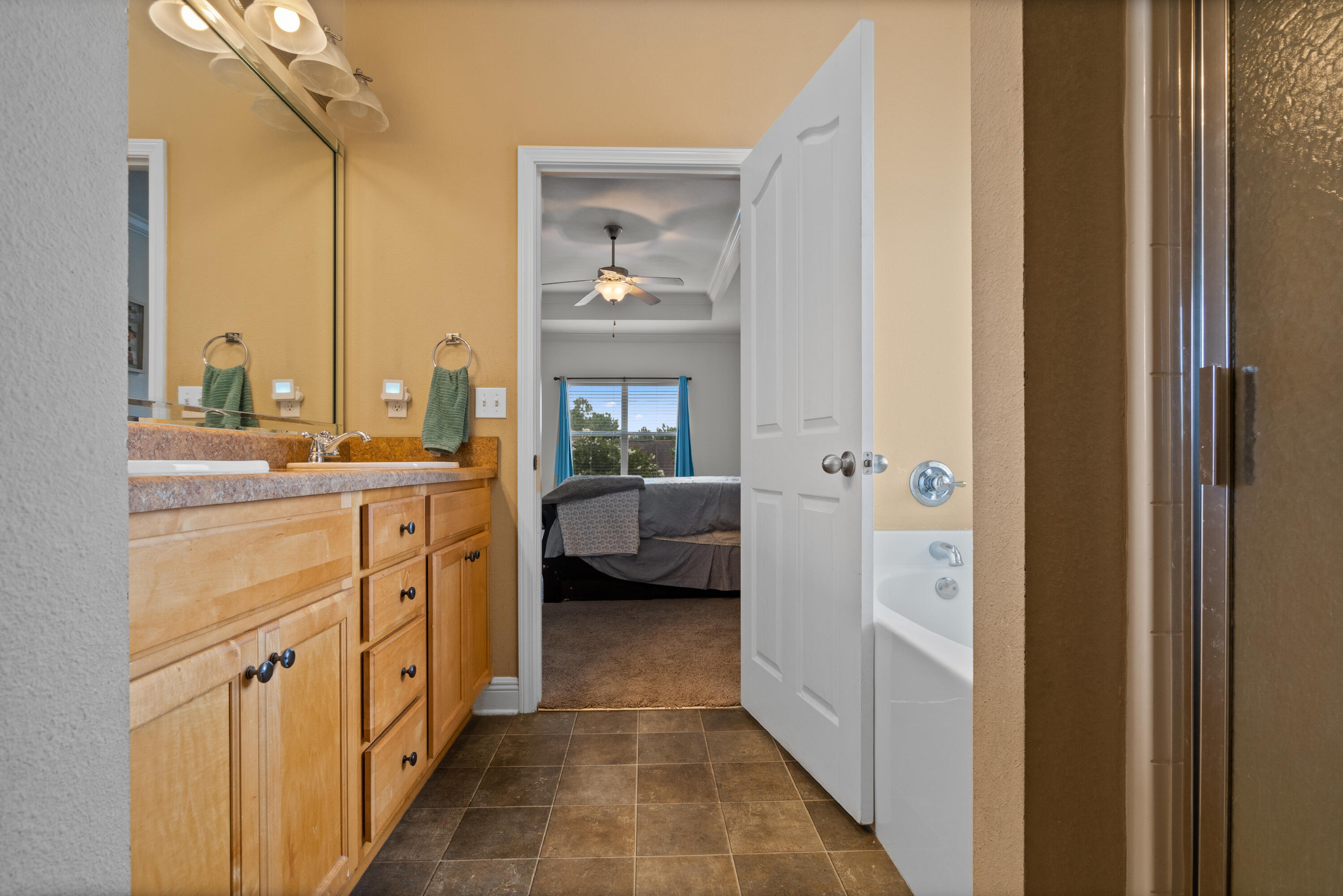 ROLLING RIDGE S/D - Residential Lease