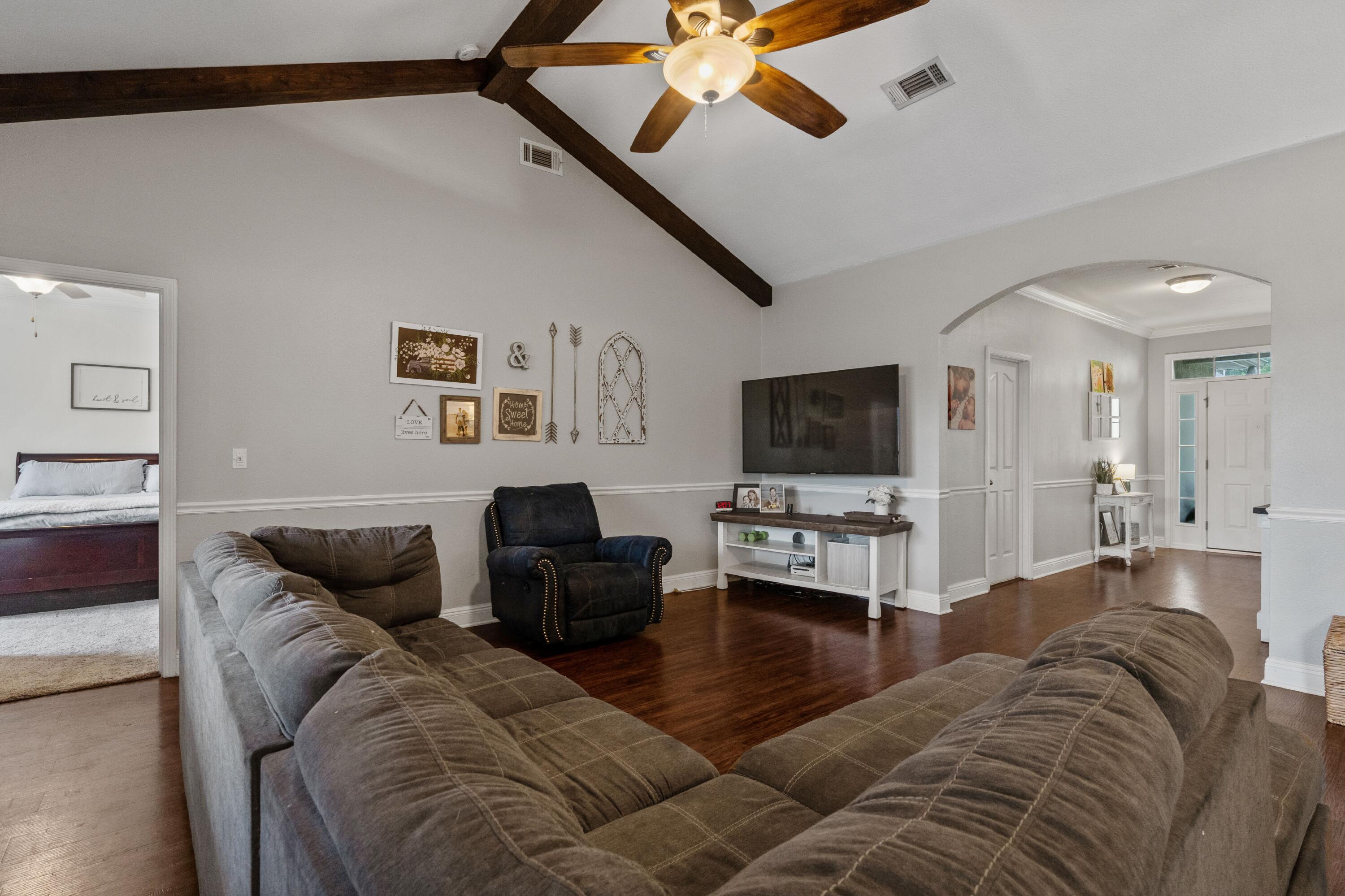 ROLLING RIDGE S/D - Residential Lease
