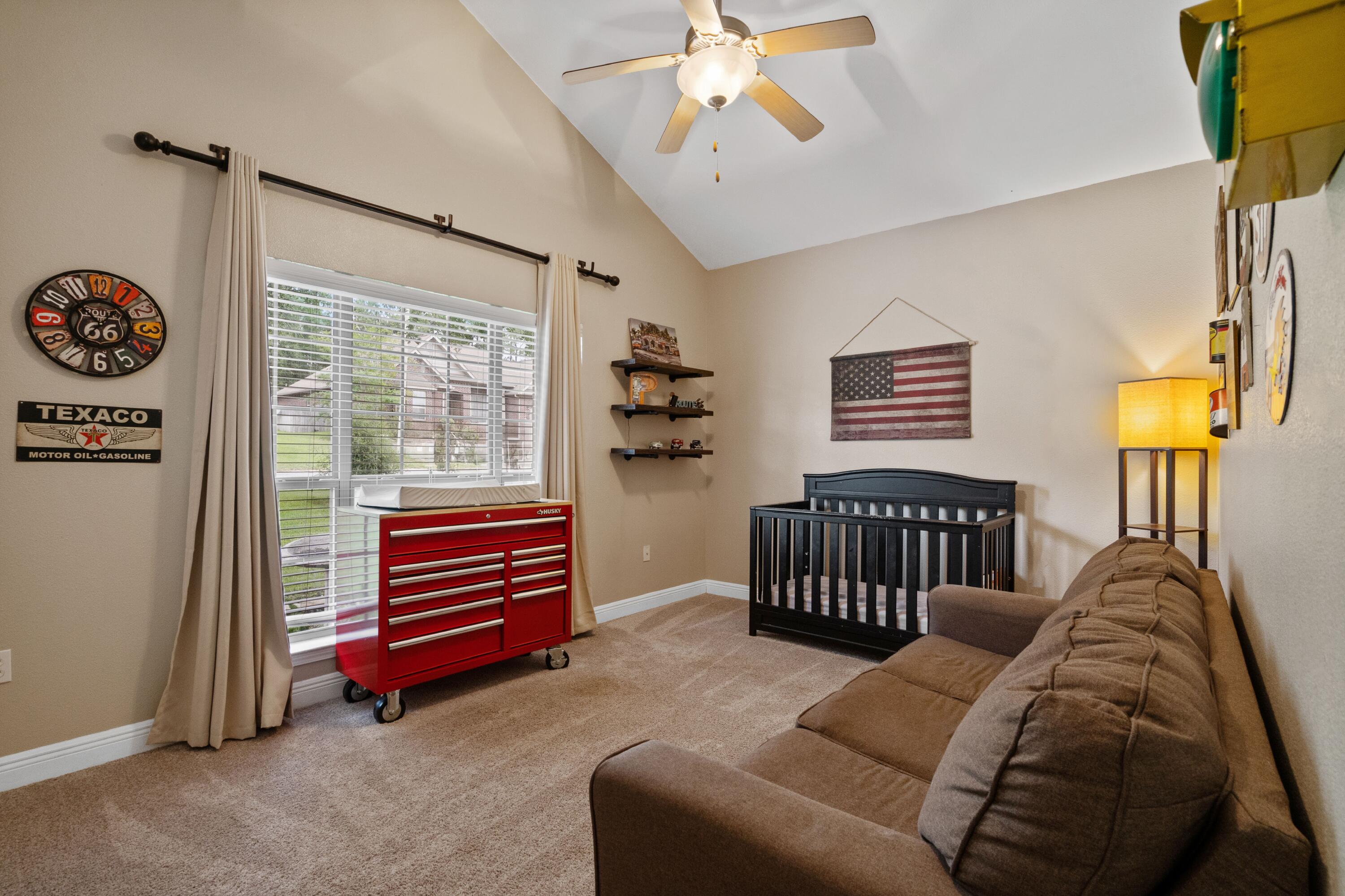 ROLLING RIDGE S/D - Residential Lease