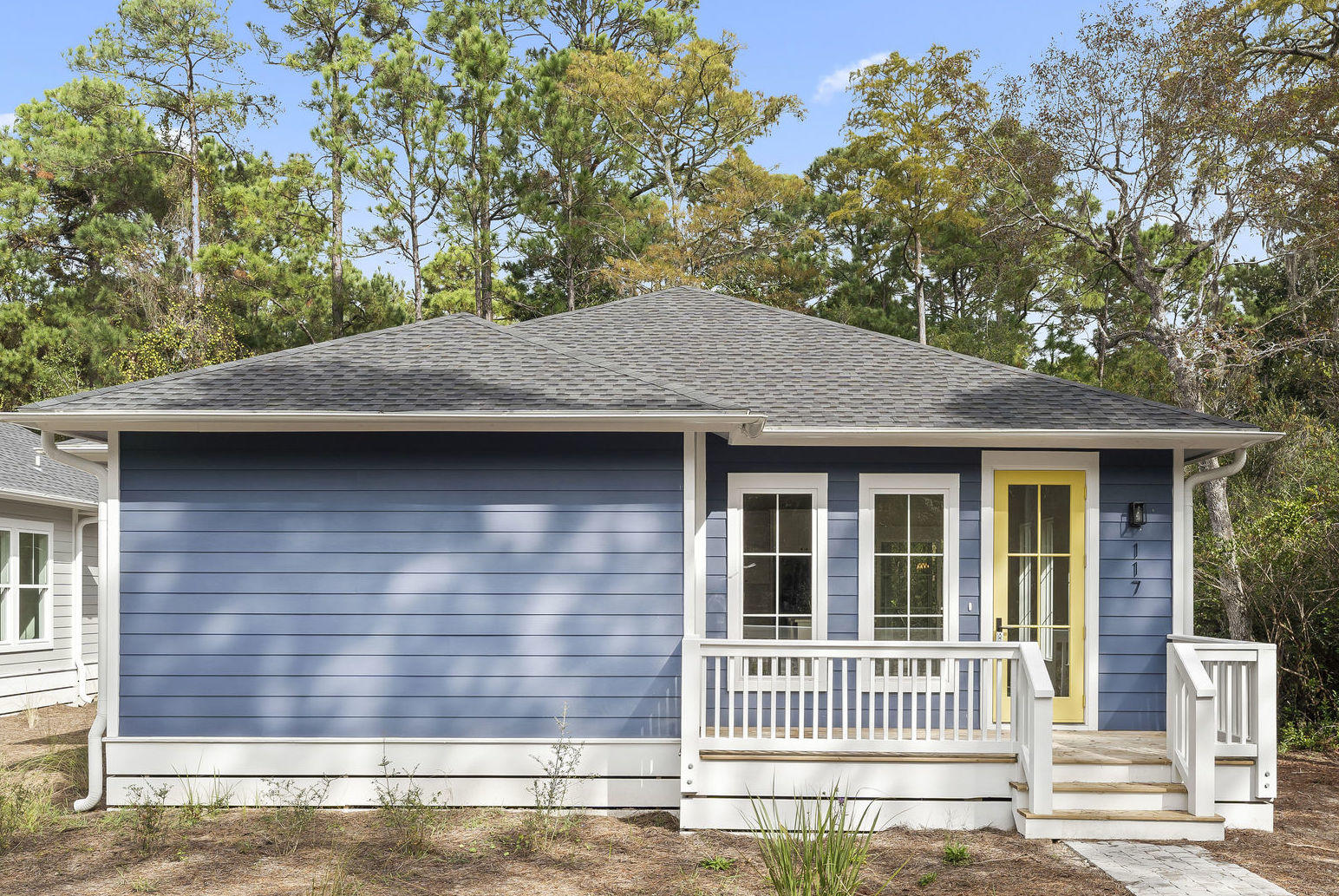 MAGNOLIA BEACH - Residential
