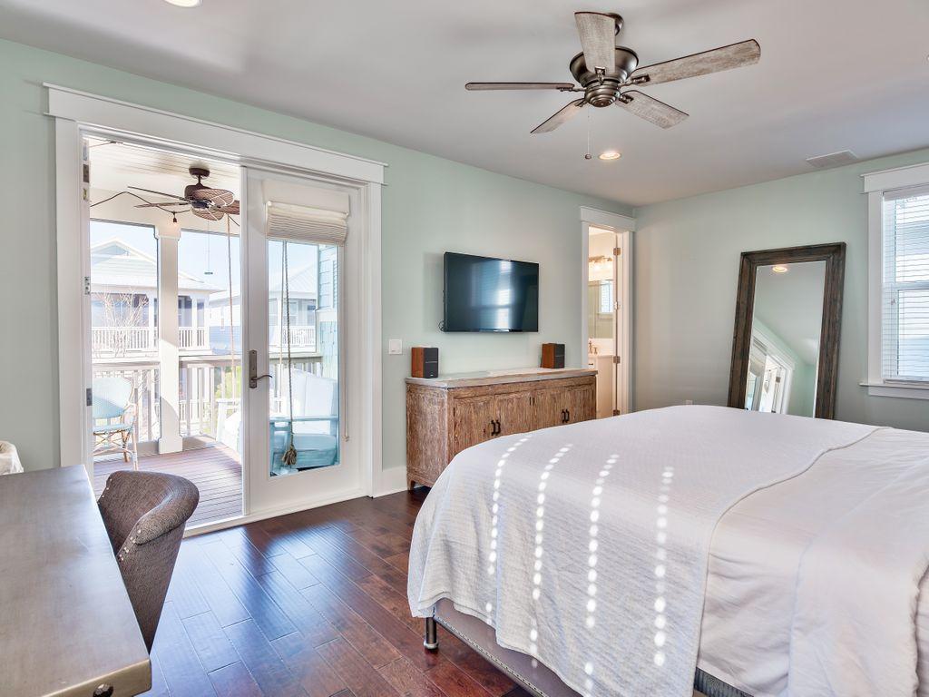 NATUREWALK AT SEAGROVE - Residential