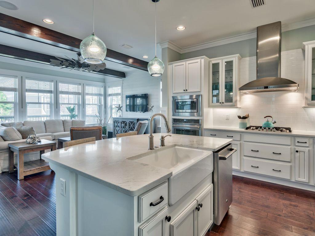 NATUREWALK AT SEAGROVE - Residential