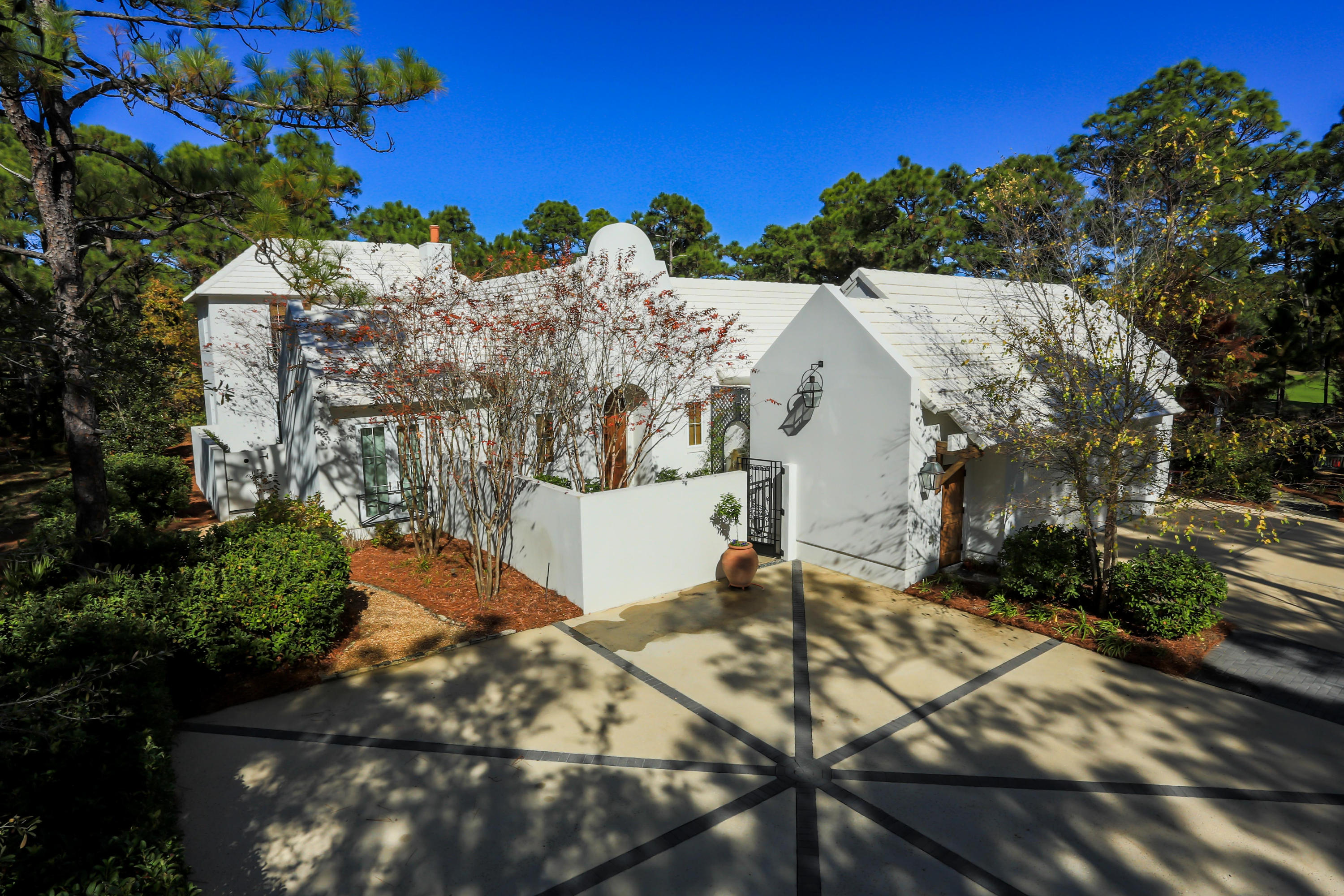 BURNT PINE - Residential