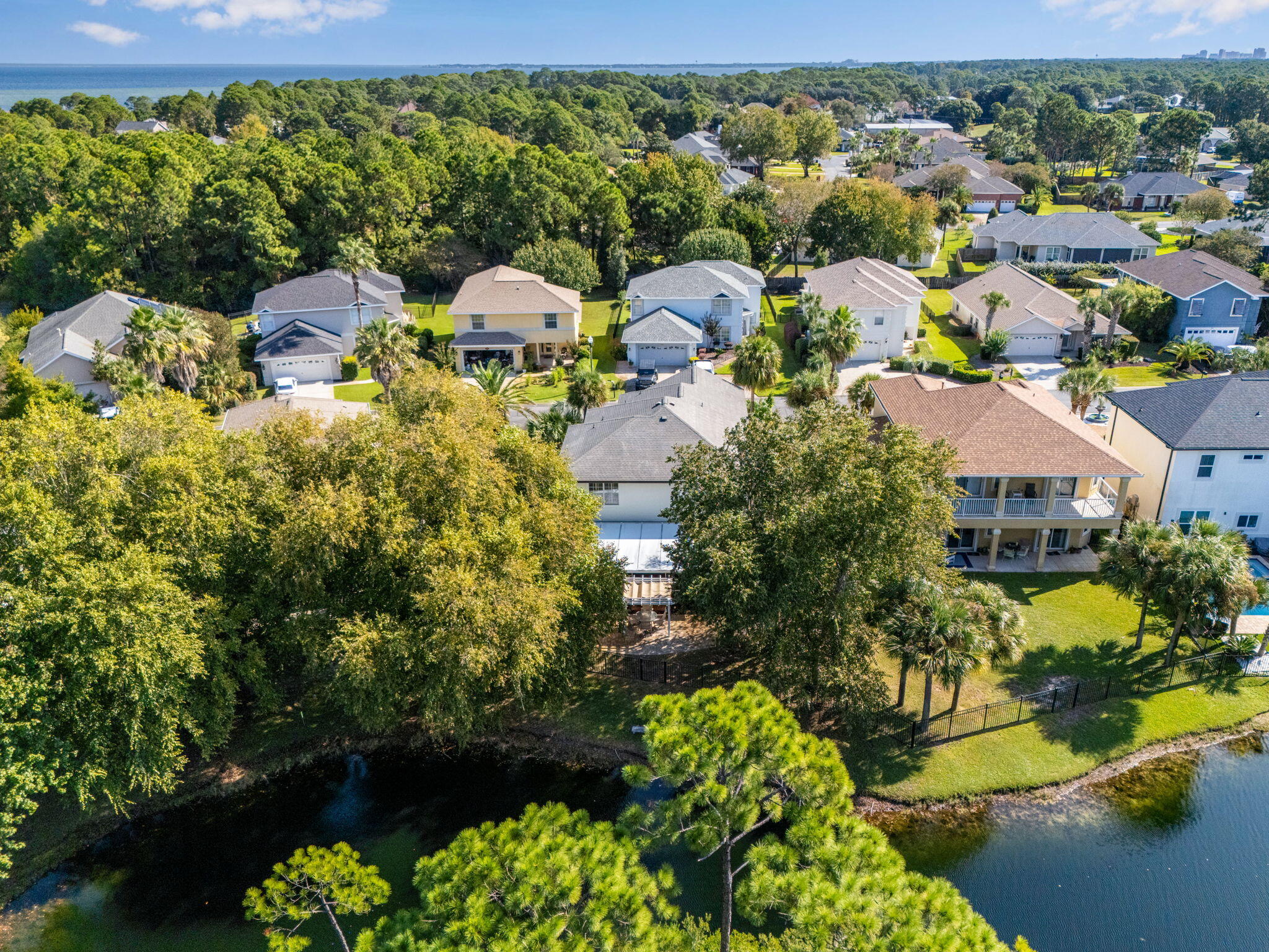 EMERALD LAKES PH III - Residential