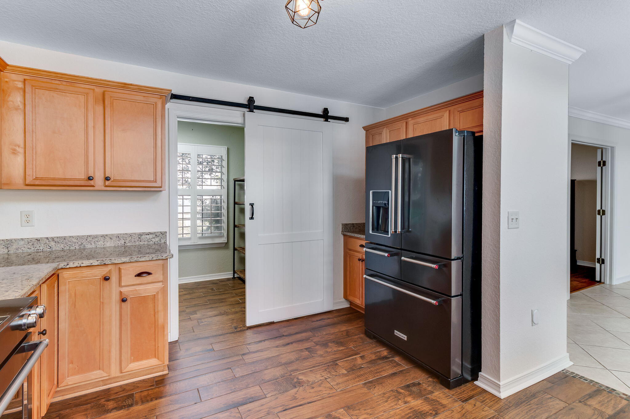 EMERALD LAKES PH III - Residential