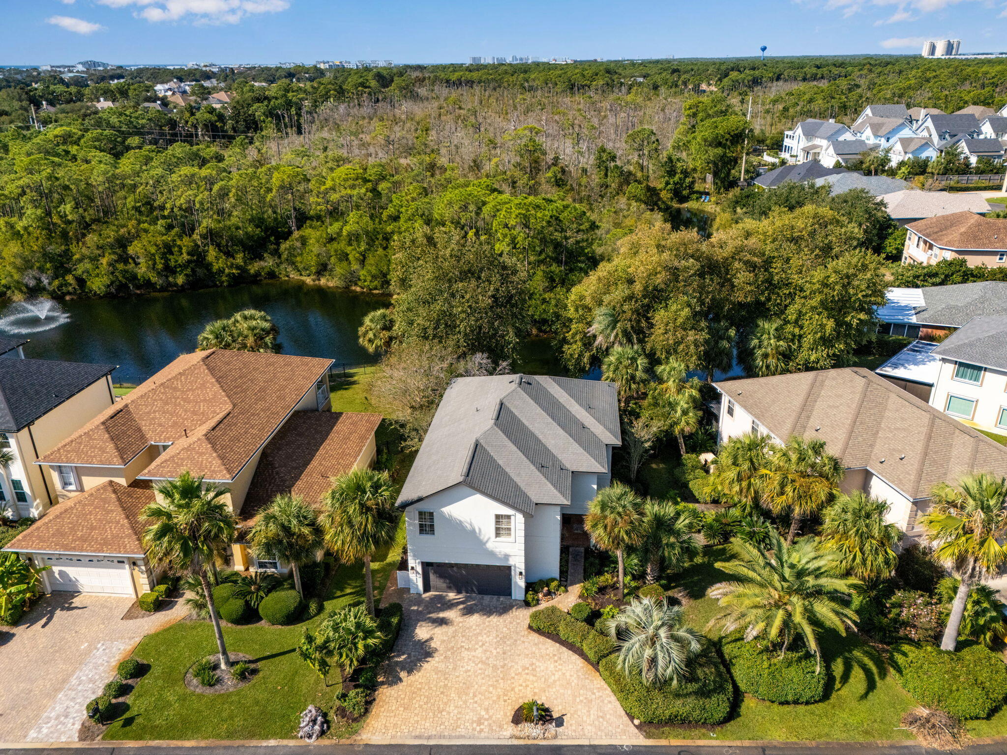 EMERALD LAKES PH III - Residential