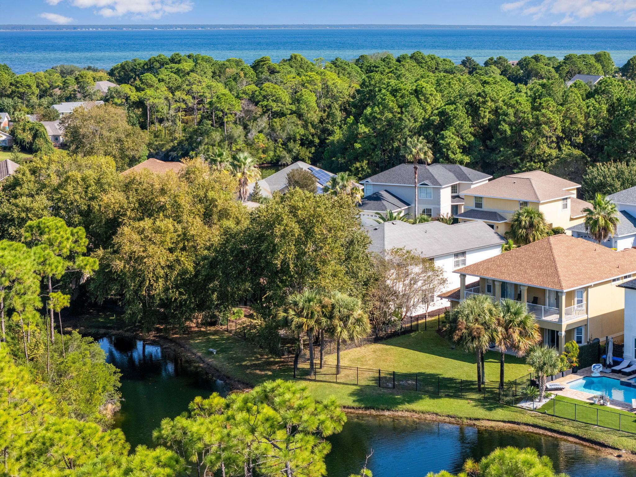 EMERALD LAKES PH III - Residential