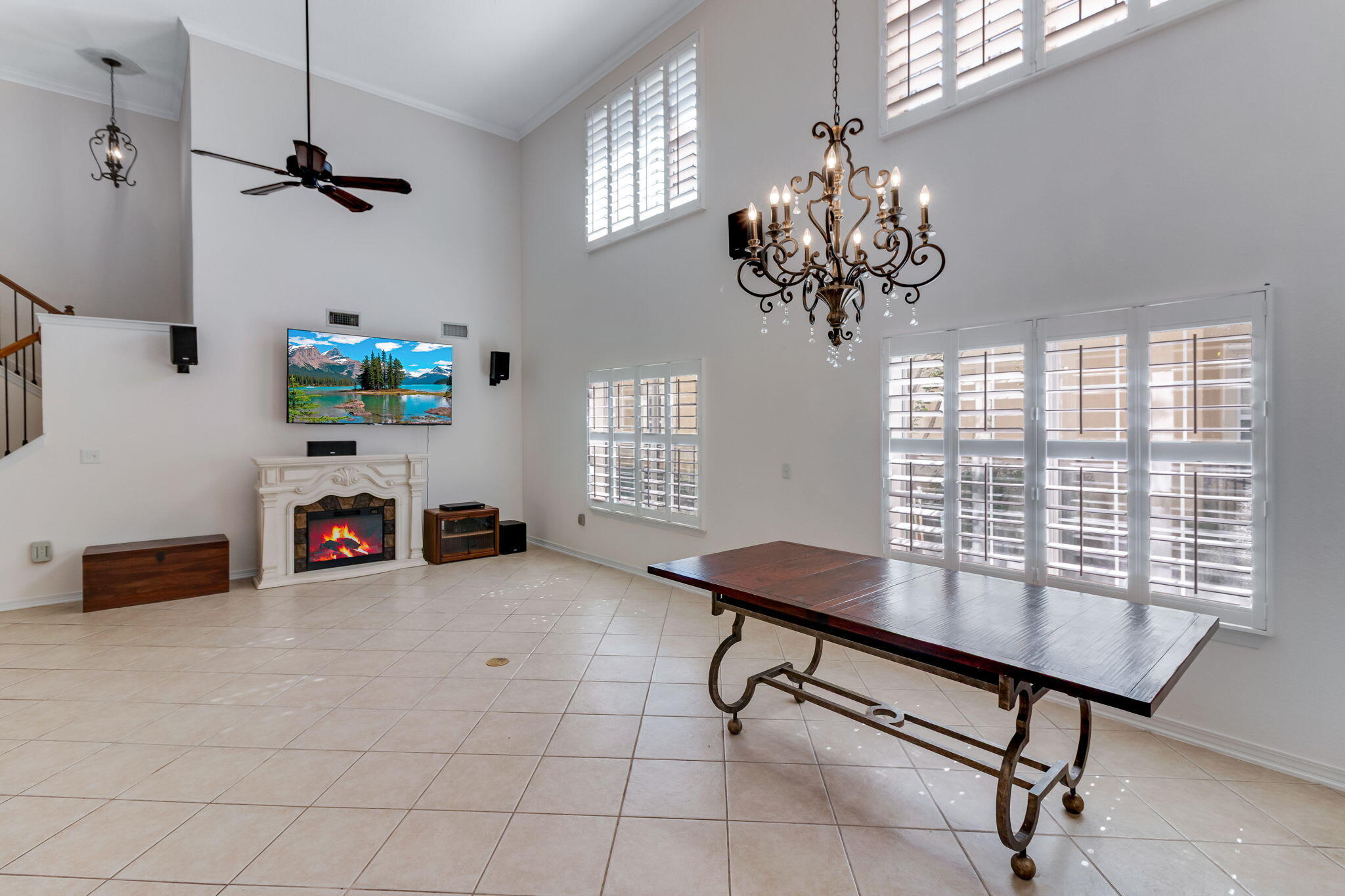 EMERALD LAKES PH III - Residential